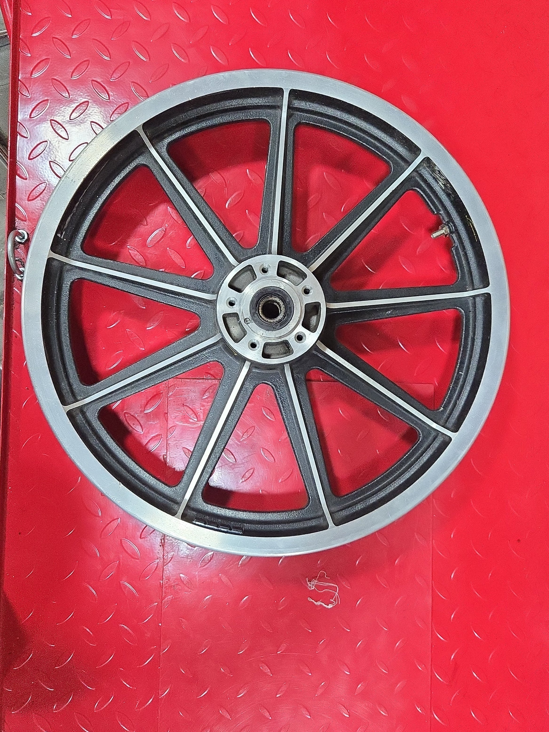 Harley Davidson AMF Shovel Gussrad Felge Rad Alu