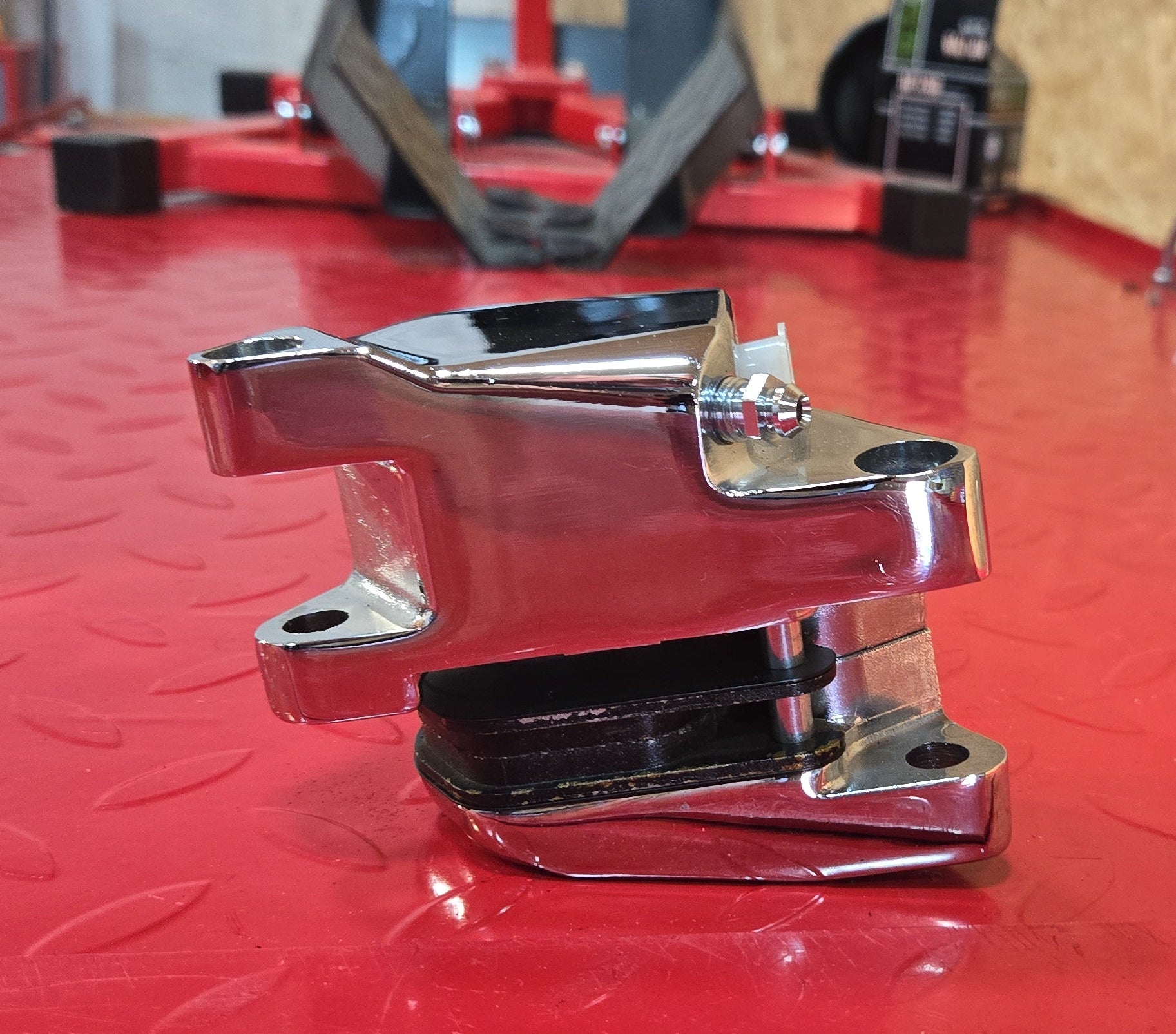 Harley Bremssattel Shovelhead chrom RECHTS NEW