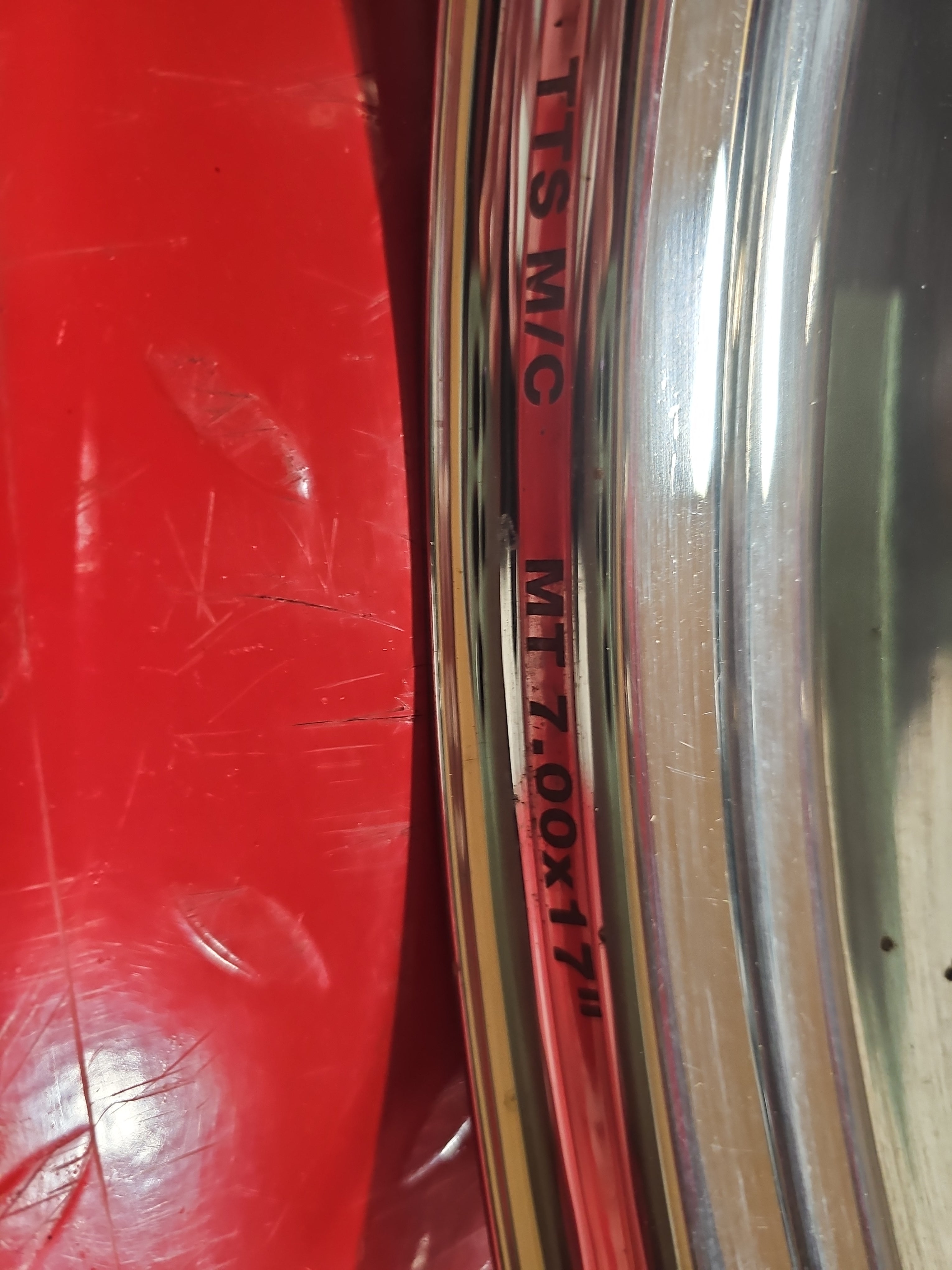 YAMAHA XVS 1100 Edelstahl Felgenring Felge 7x17 poliert NEW