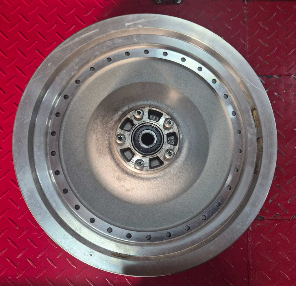 Harley Davidson FATBOY Felge vorne Silber gebraucht