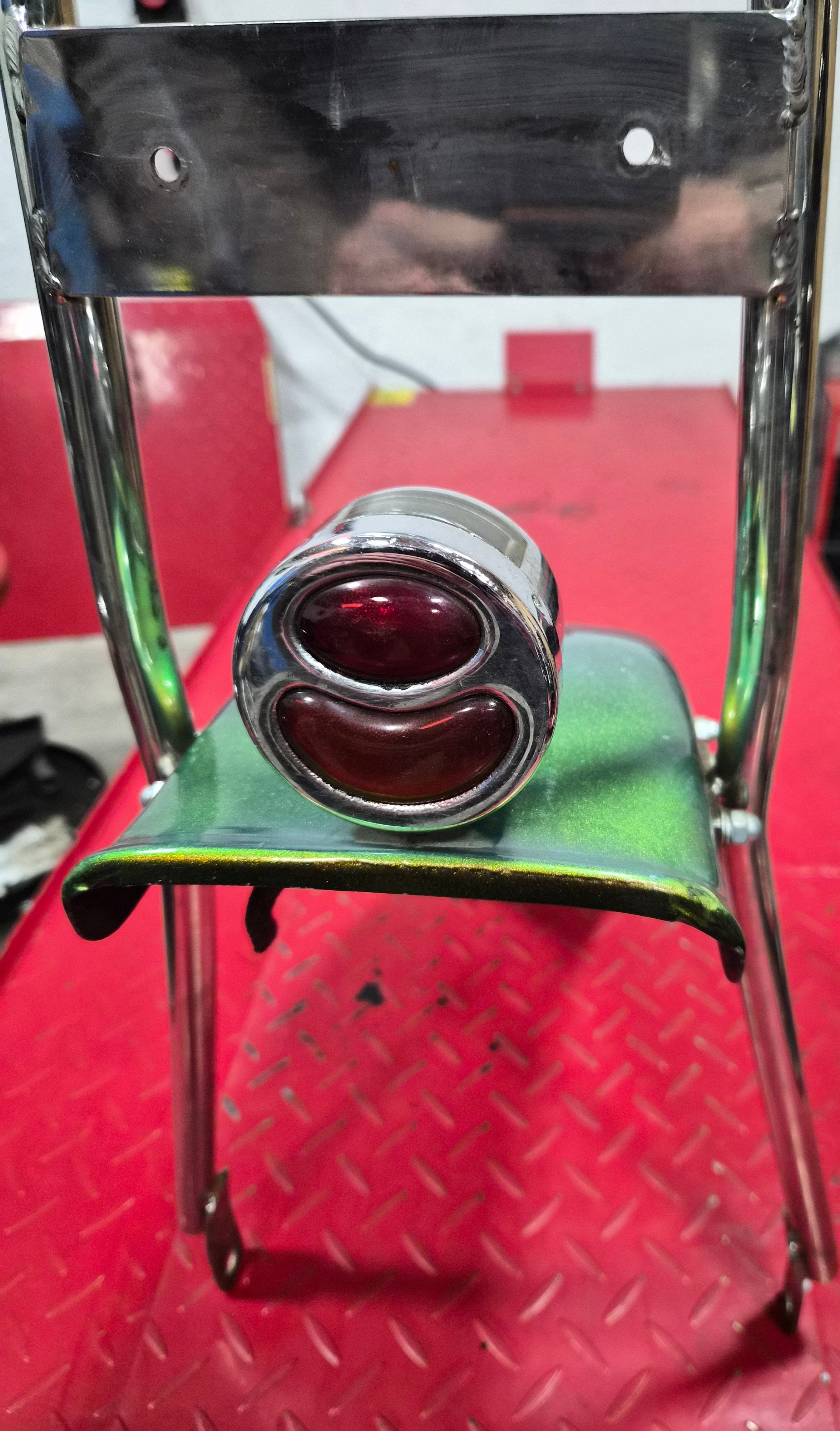 Custom Heckfender für Harley / Custombikes inkl. Sissybar und Rücklicht  gebraucht