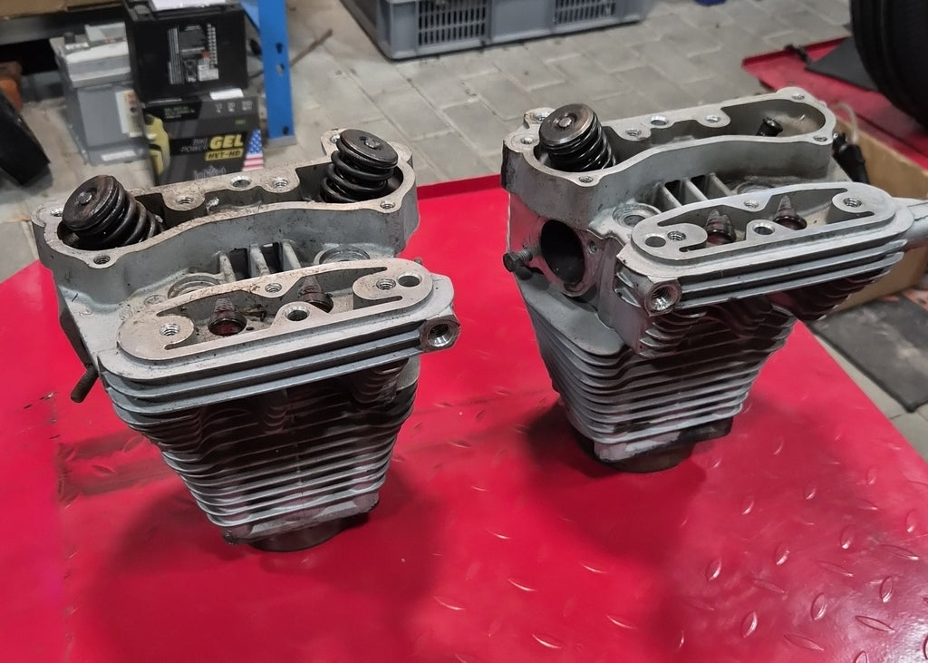 Harley Davidson Sportster 883 Zylinder + Zylinderköpfe DEFEKT