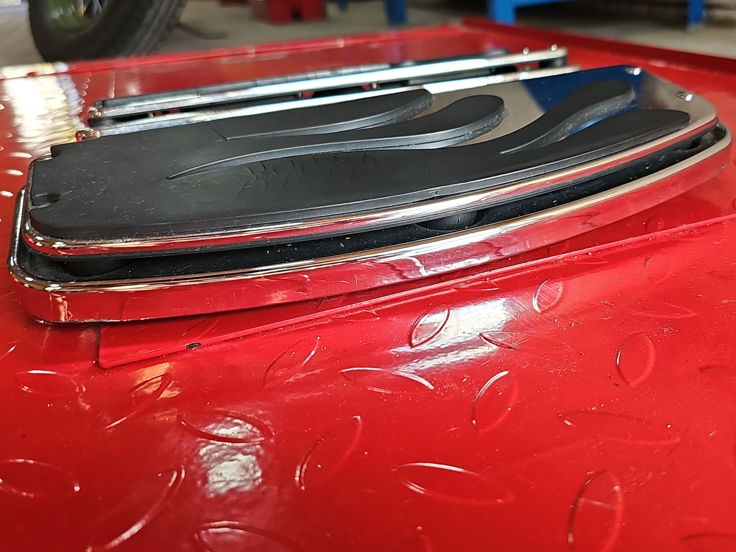 Harley Davidson Trittbretter chrom gebraucht
