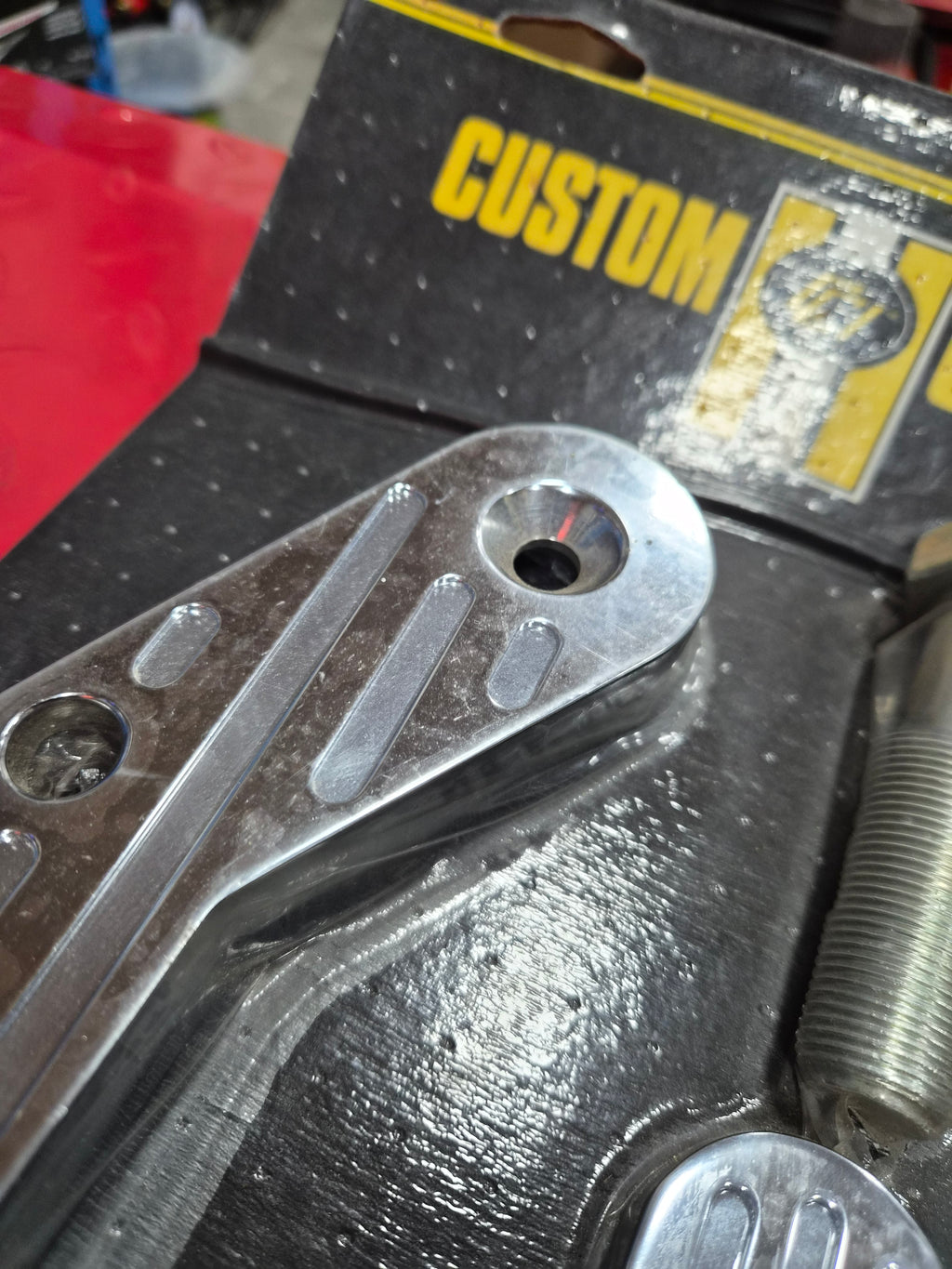Harley Davidson Auspuff Halter CNC Rick Doss Design NEW