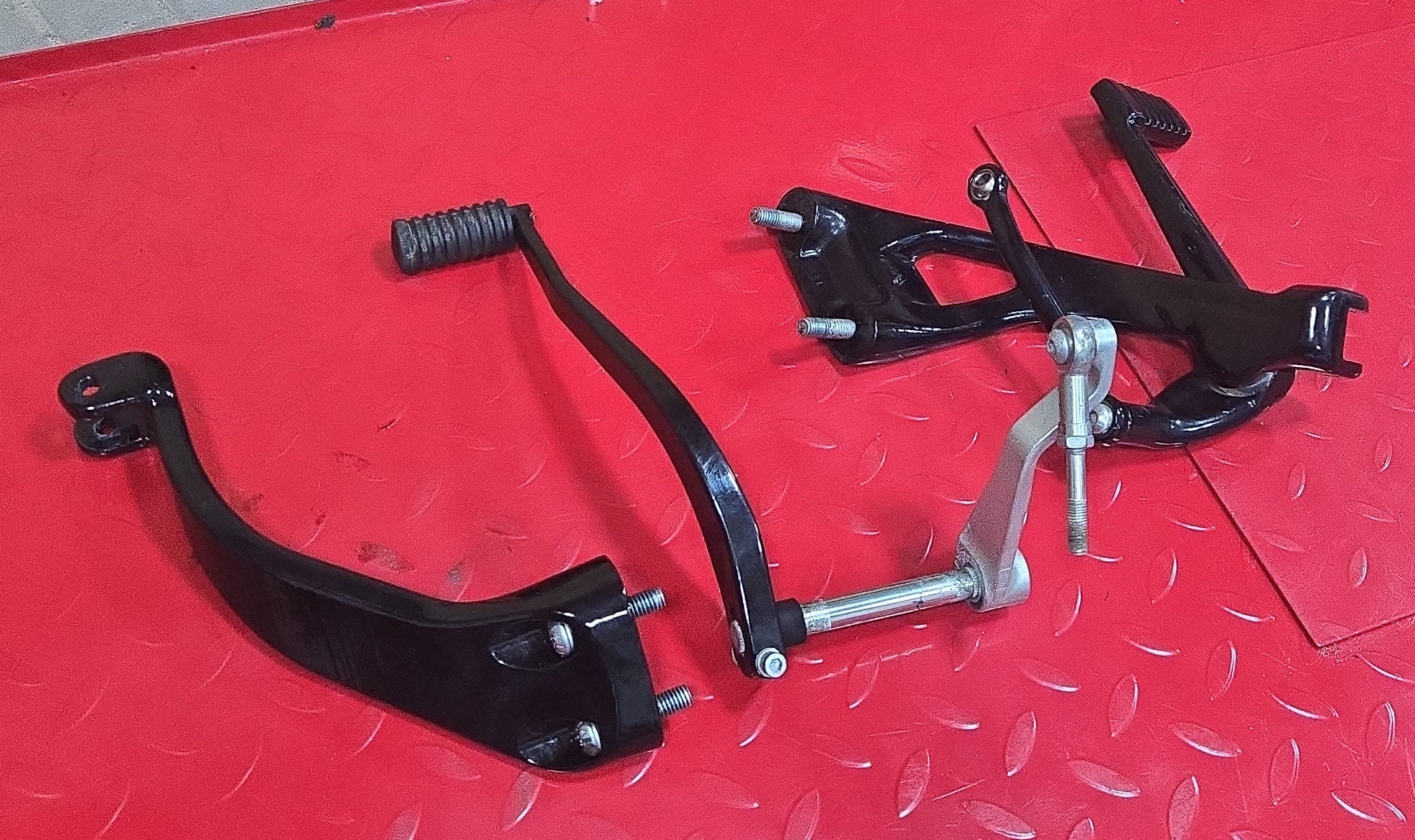 Harley Davidson Street Bob Mid Controls Fussrastenanlage
