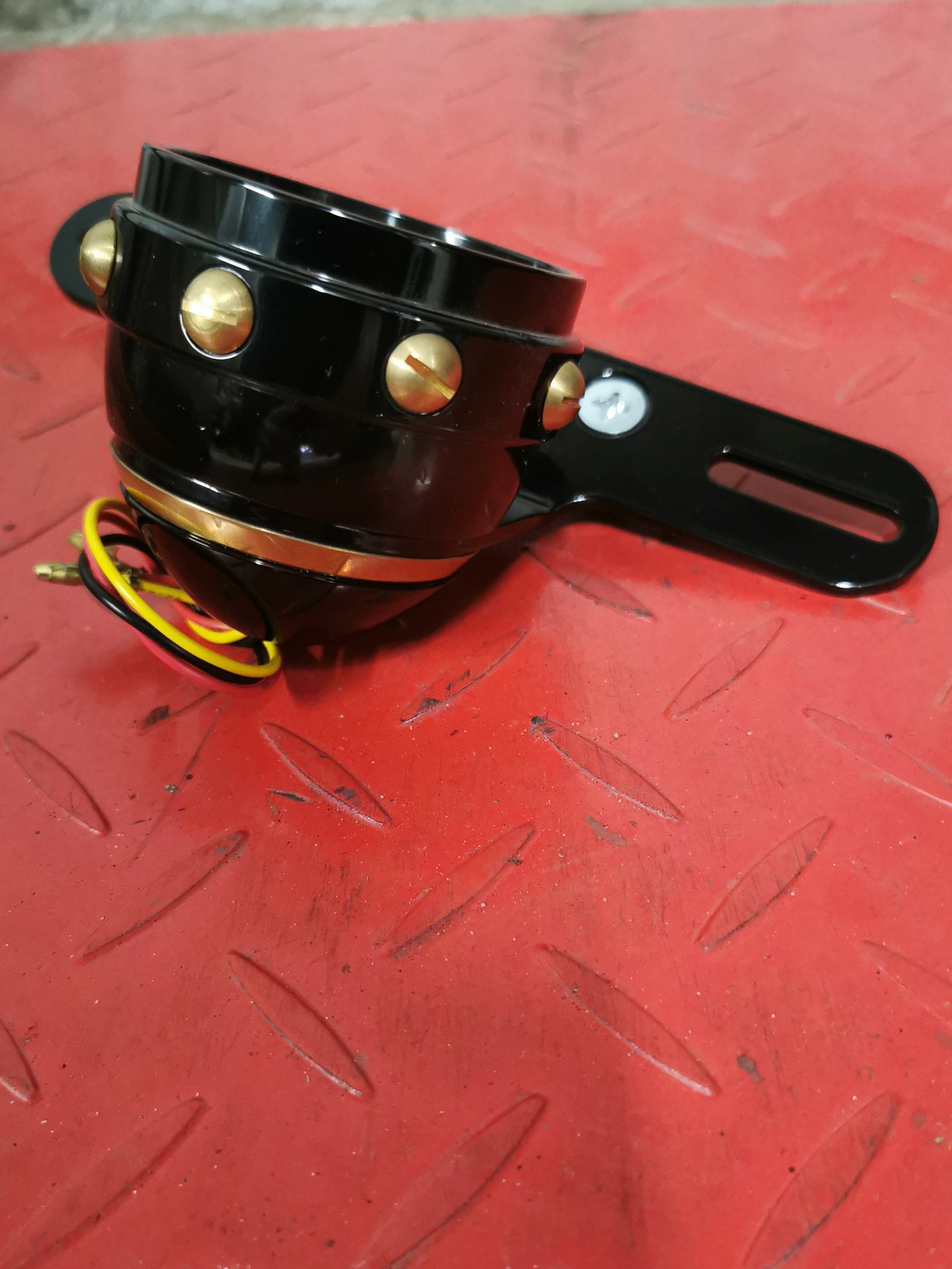 Harley Chopper Bobber Café Racer ALU MESSING LED Rücklicht NEW