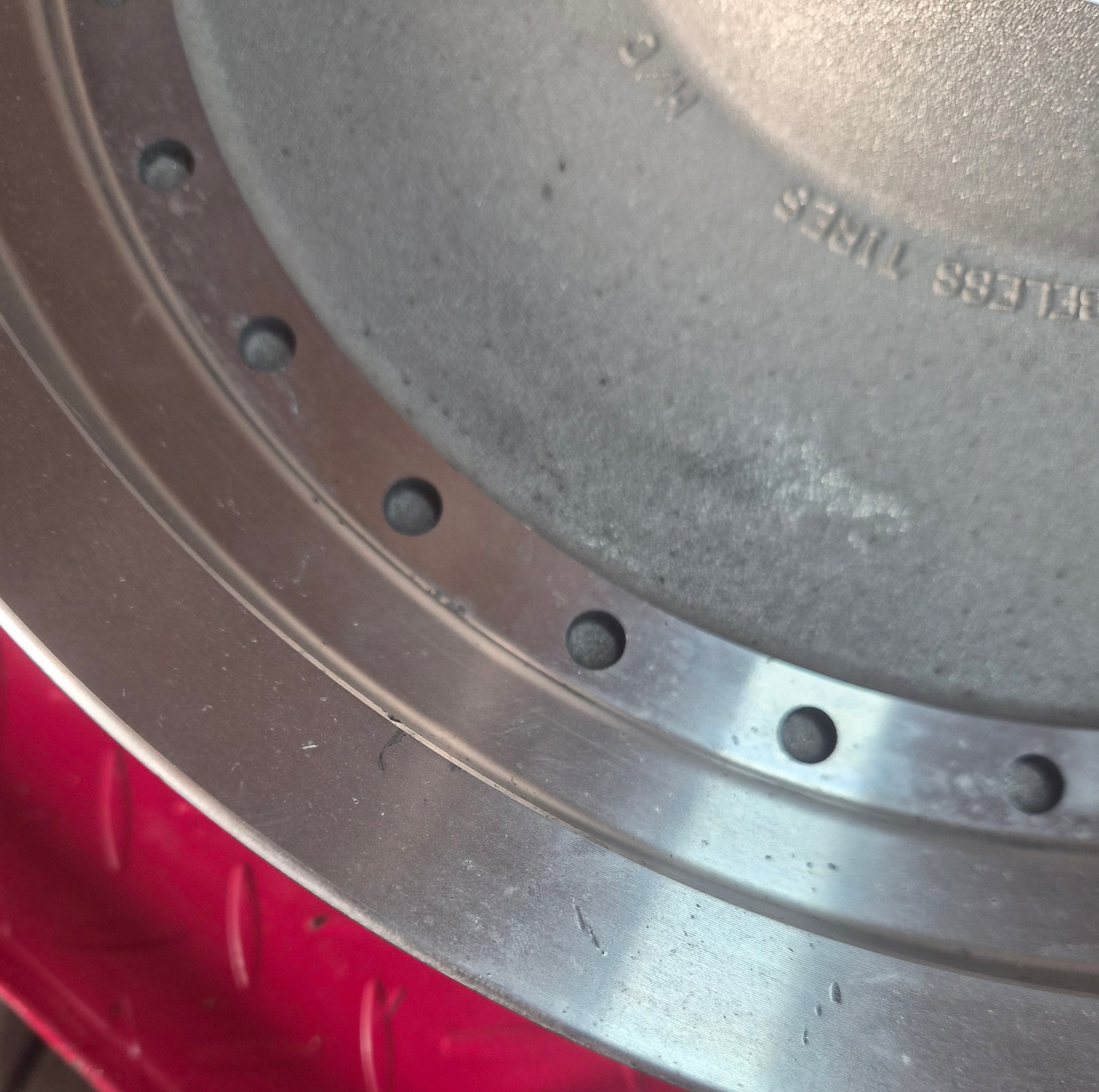 Harley Davidson FATBOY Felge vorne Silber gebraucht
