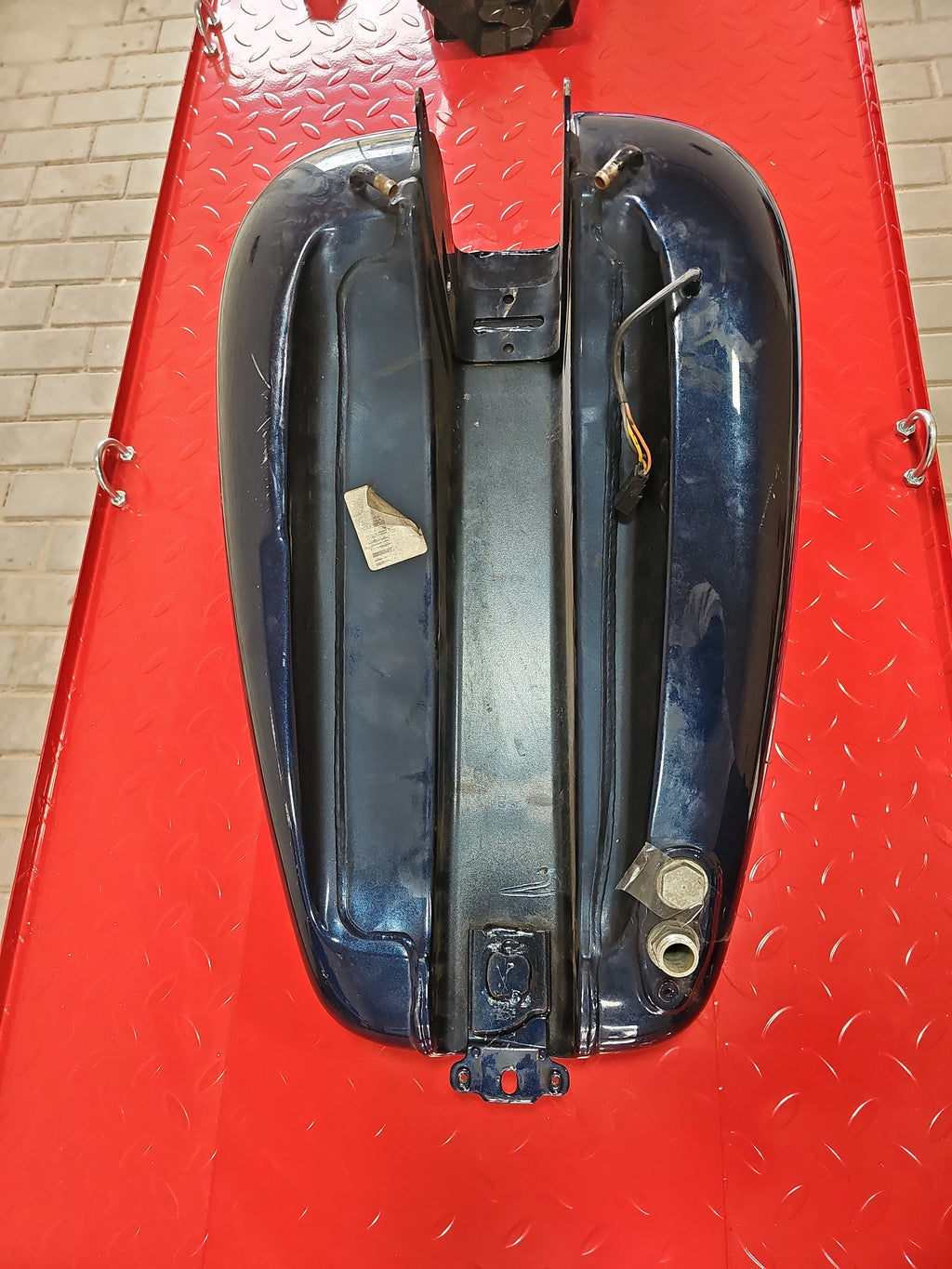 Harley Davidson Deuce Tank blue gebraucht