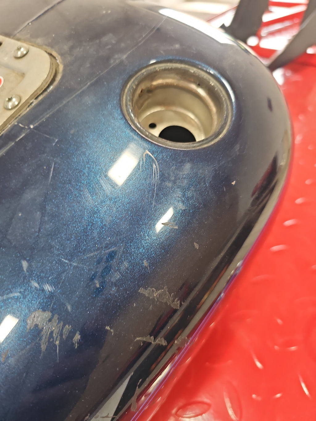 Harley Davidson Deuce Tank blue gebraucht