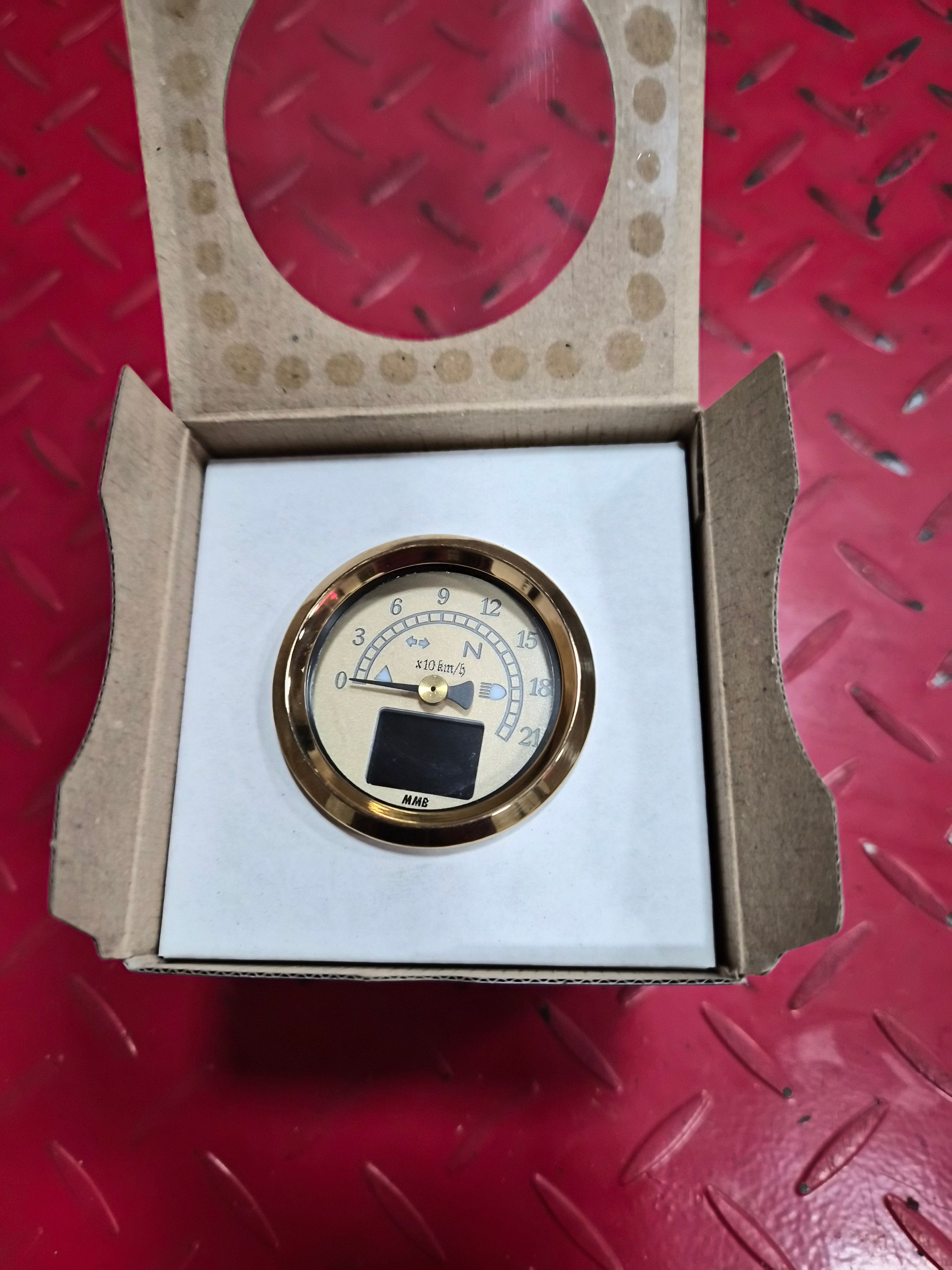 (Kopie) MMB Minitacho inkl. Kontrollleuchten gold/Elfenbein NEW