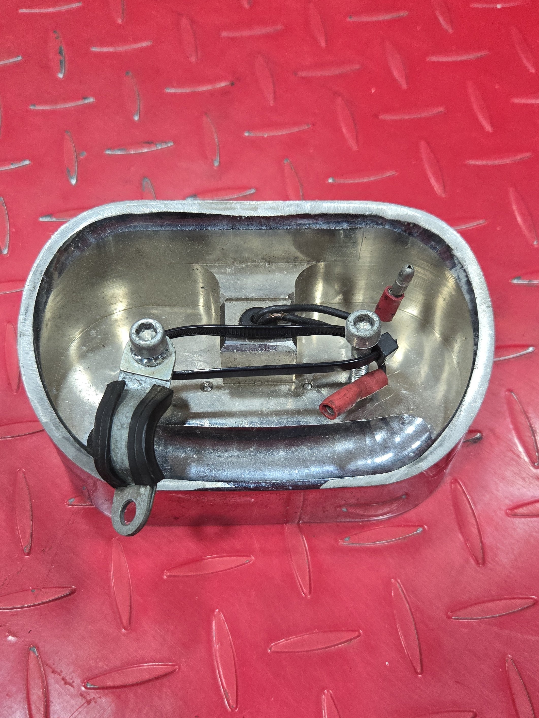 Harley ARLEN NESS Rücklicht chrom gebraucht