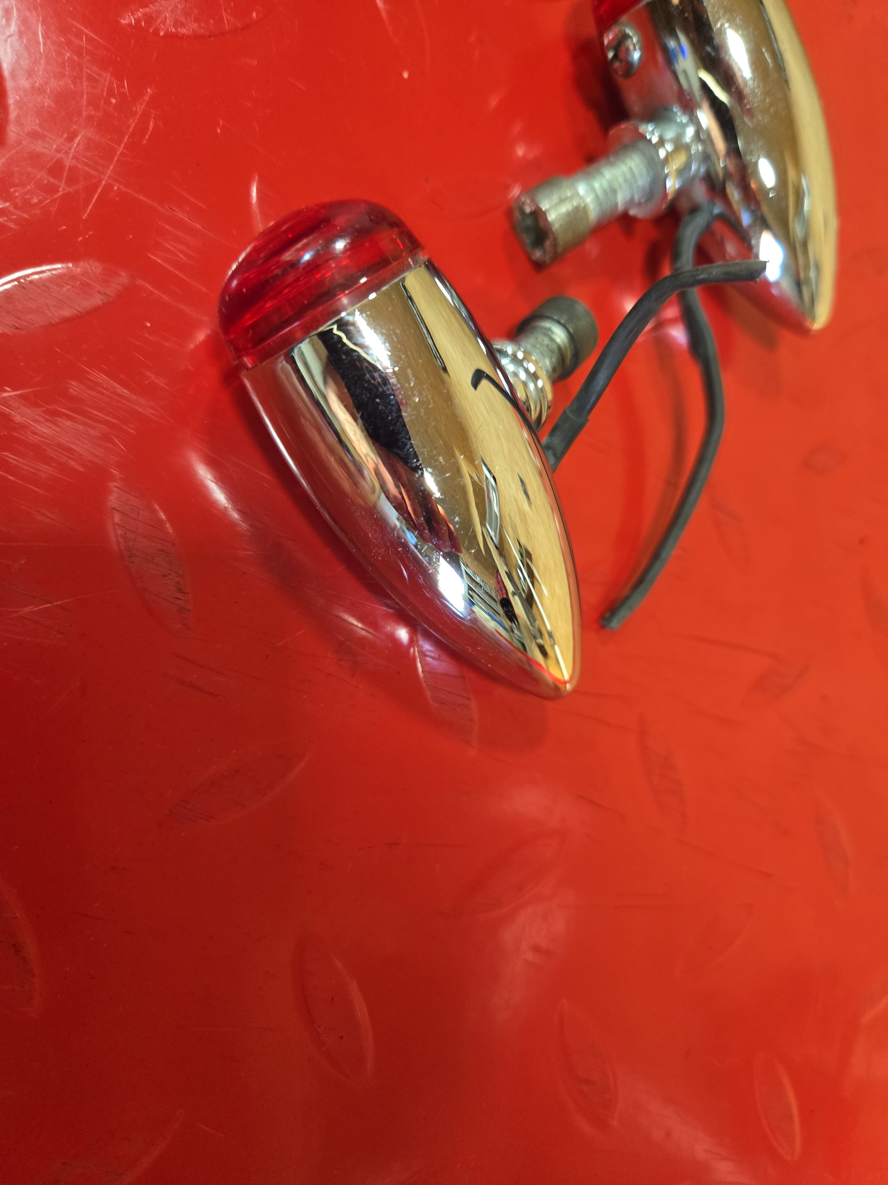 Harley Chopper Custombike Oldschool Blinker Rücklicht rot chrom gebraucht