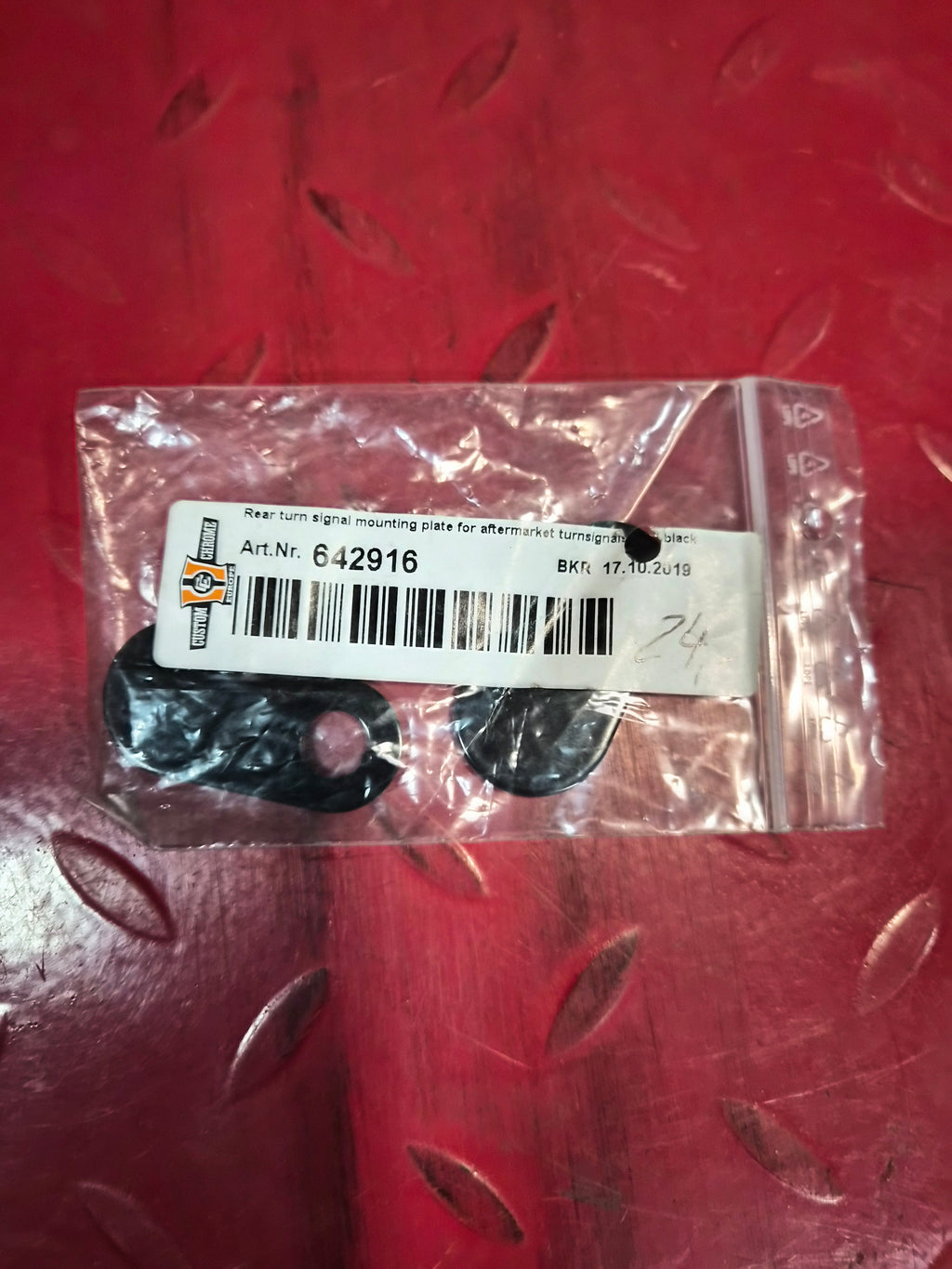 Harley Davidson Rear Turnsignal mounting plate schwarz NEW