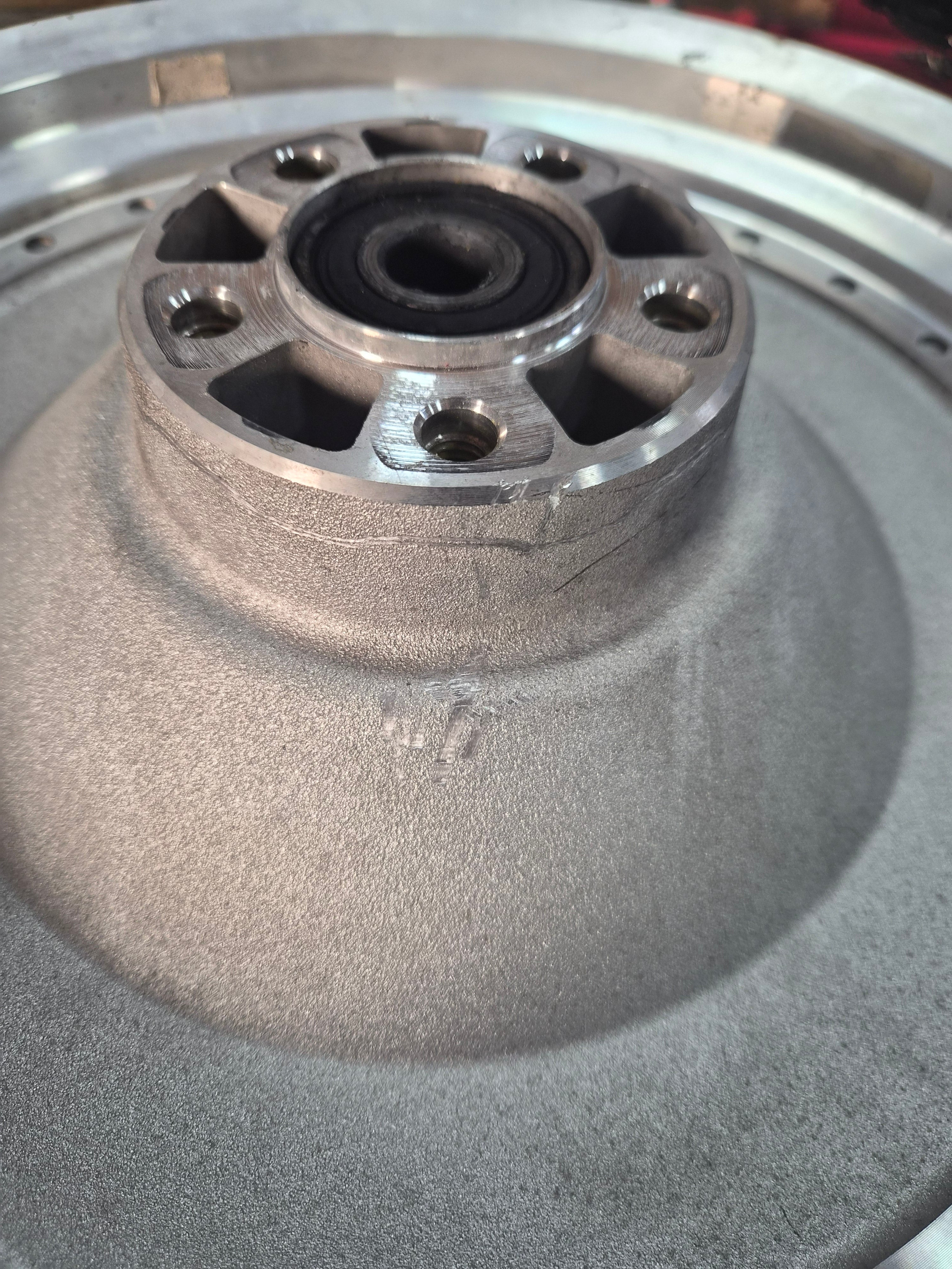 Harley Davidson FATBOY Felge hinten Silber gebraucht