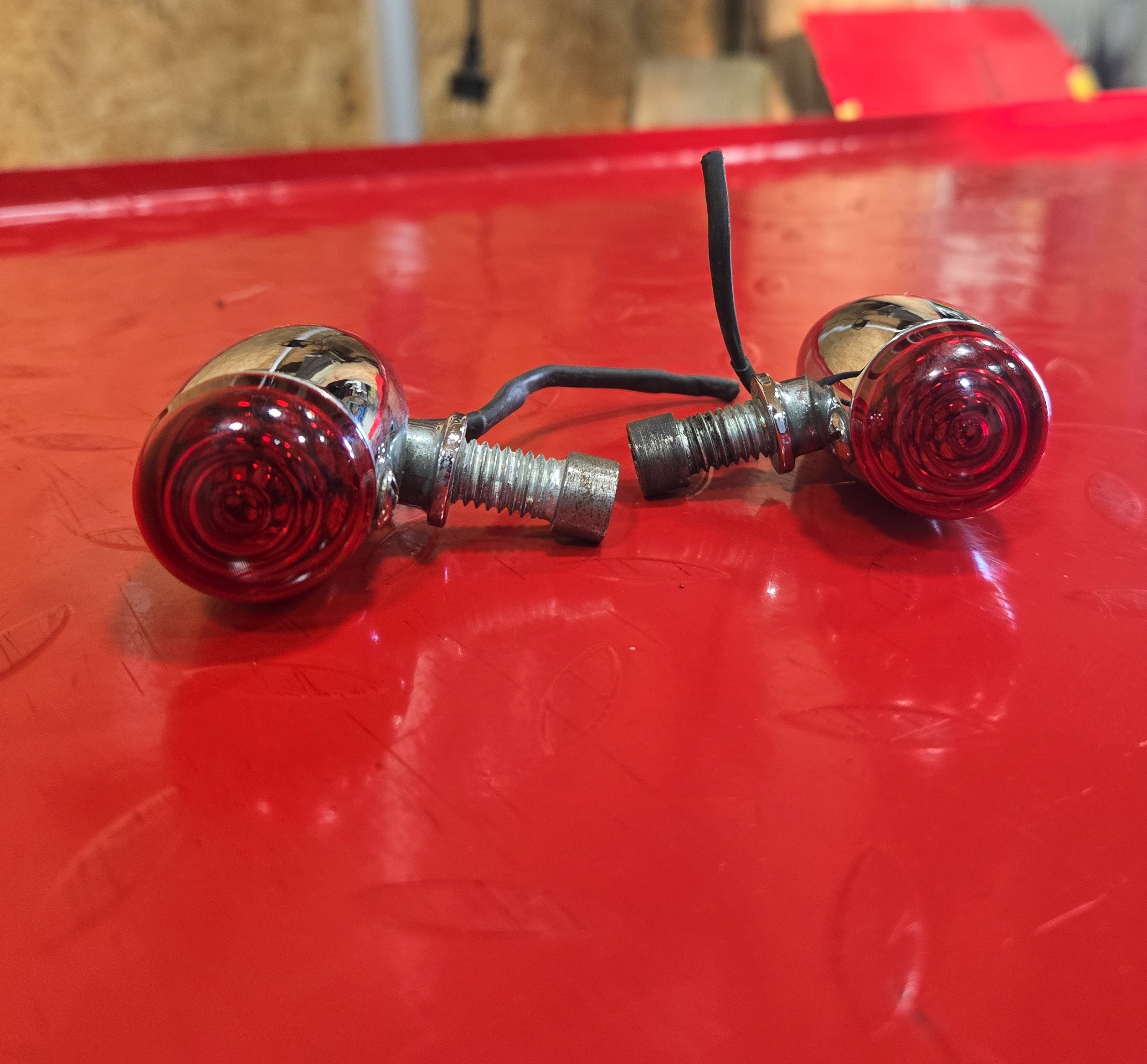 Harley Chopper Custombike Oldschool Blinker Rücklicht rot chrom gebraucht