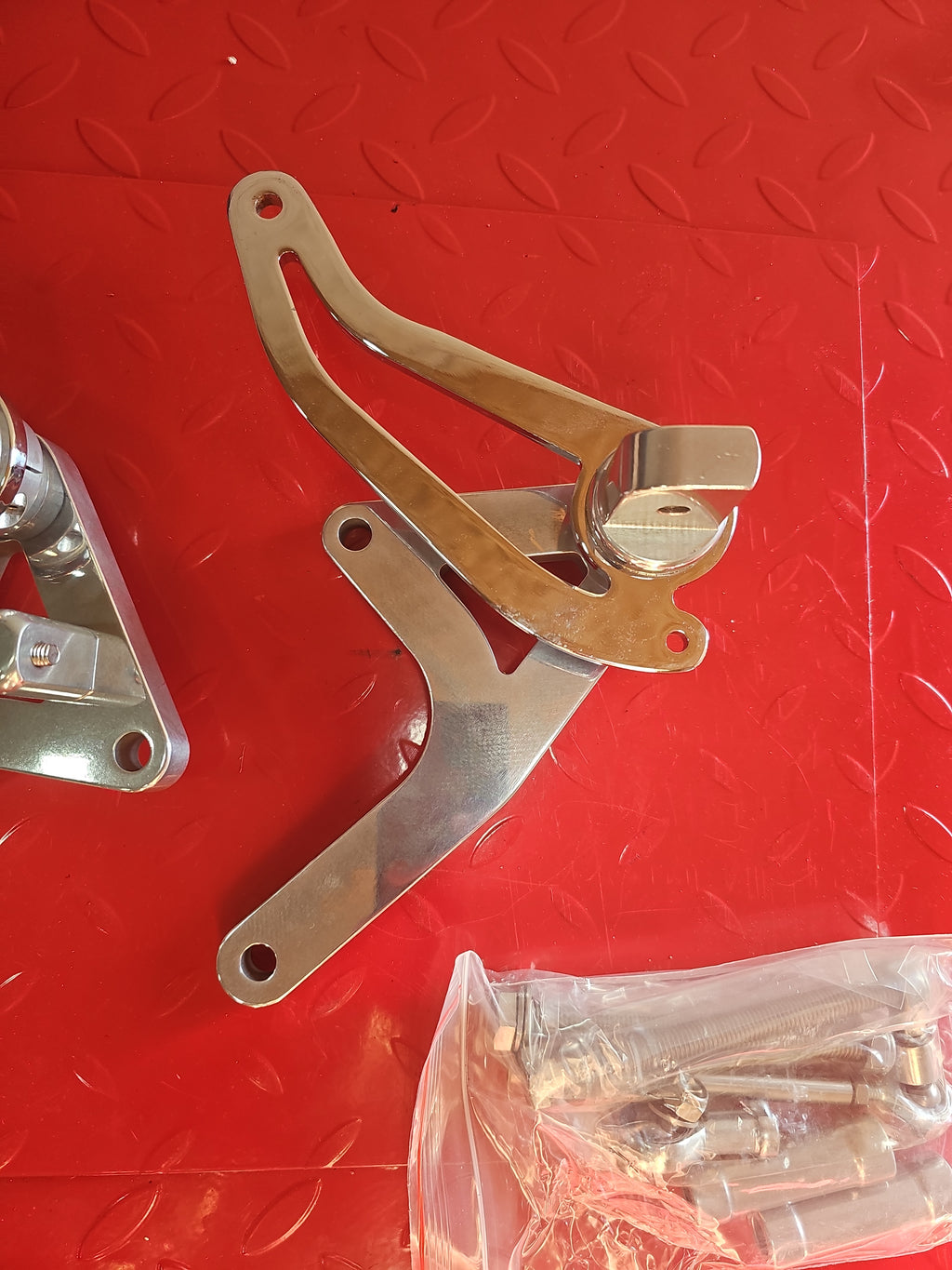 HONDA VF 750 MAGNA Fussrastenanlage NEW
