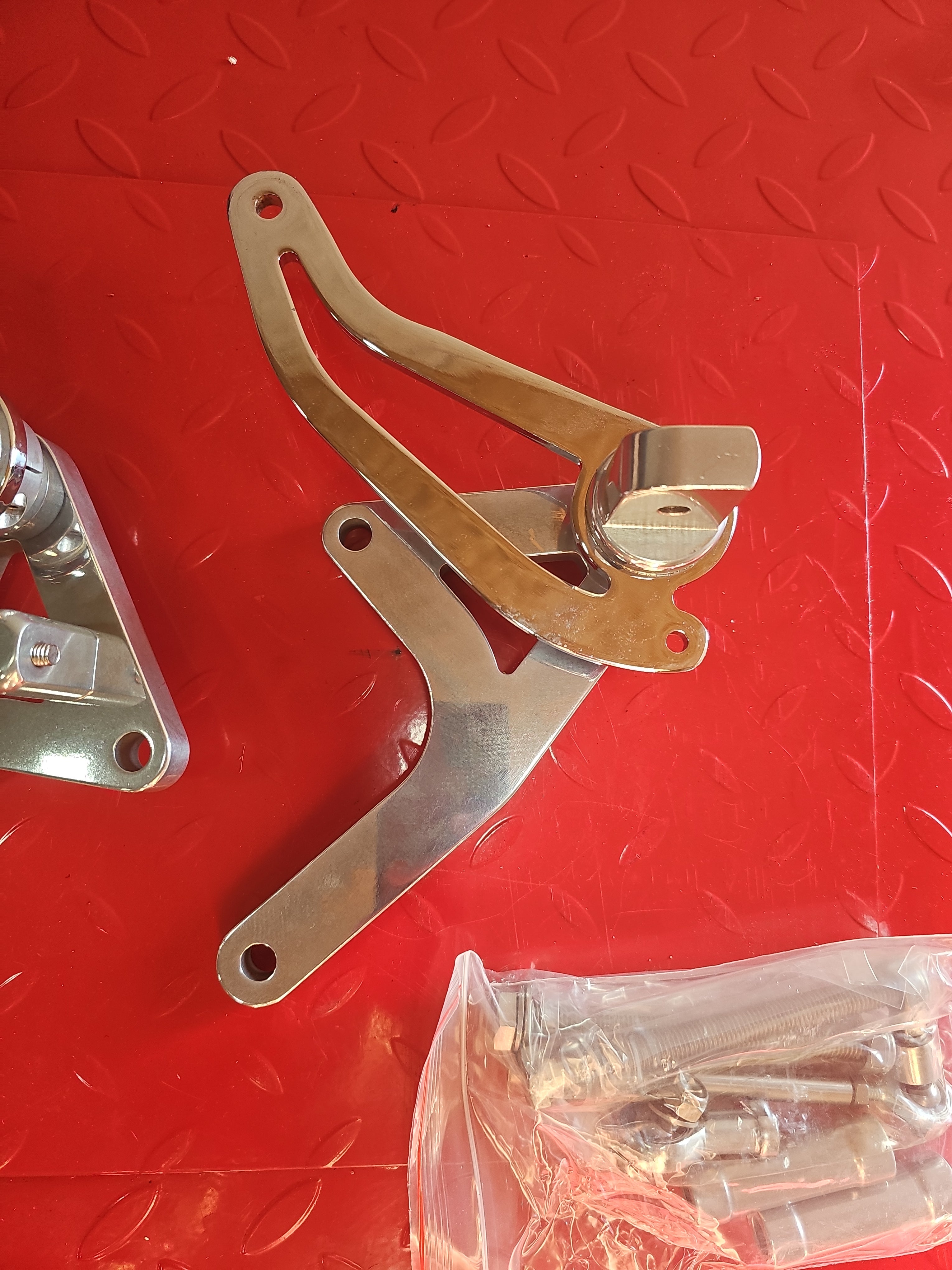 HONDA VF 750 MAGNA Fussrastenanlage NEW