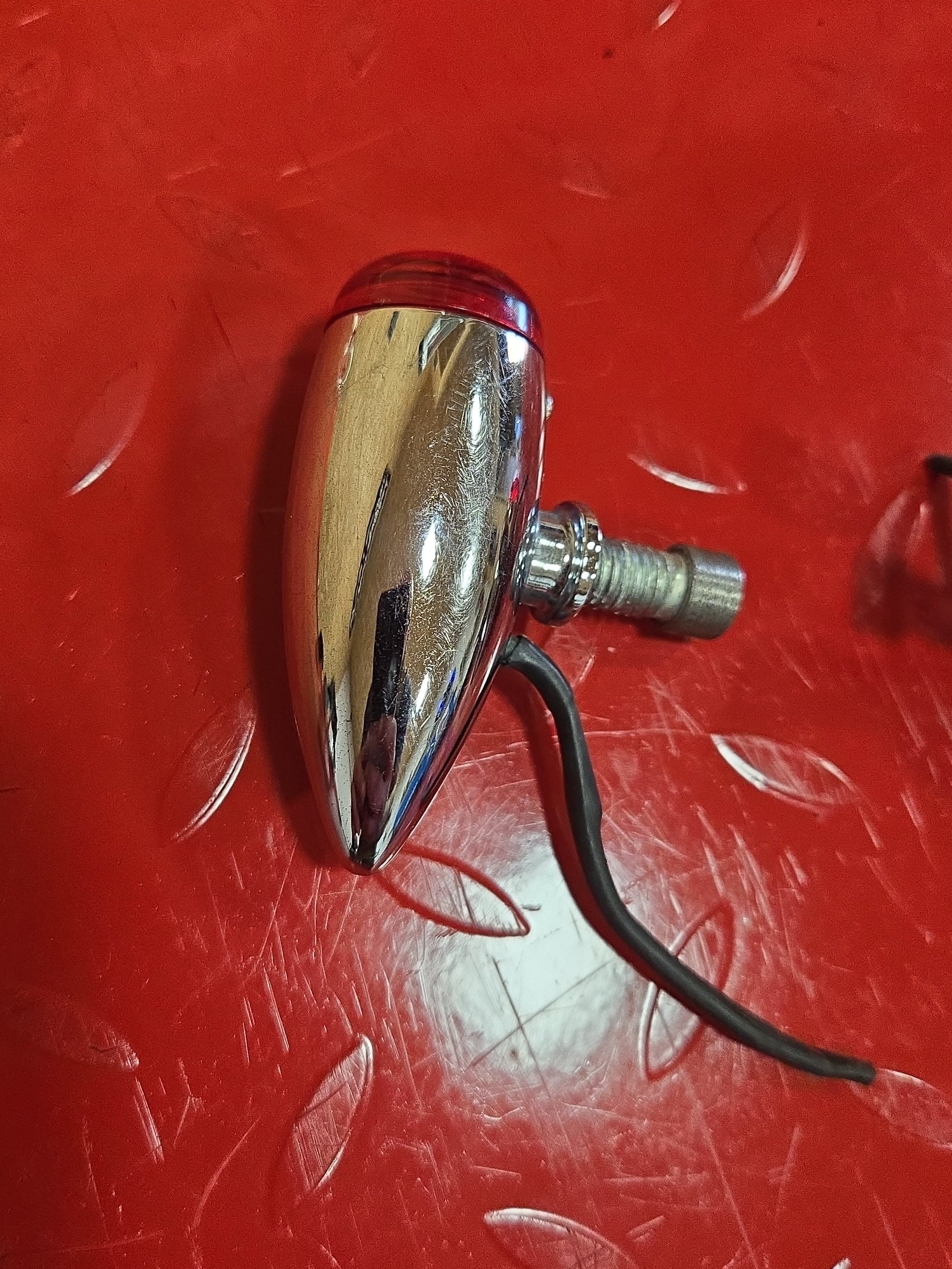 Harley Chopper Custombike Oldschool Blinker Rücklicht rot chrom gebraucht