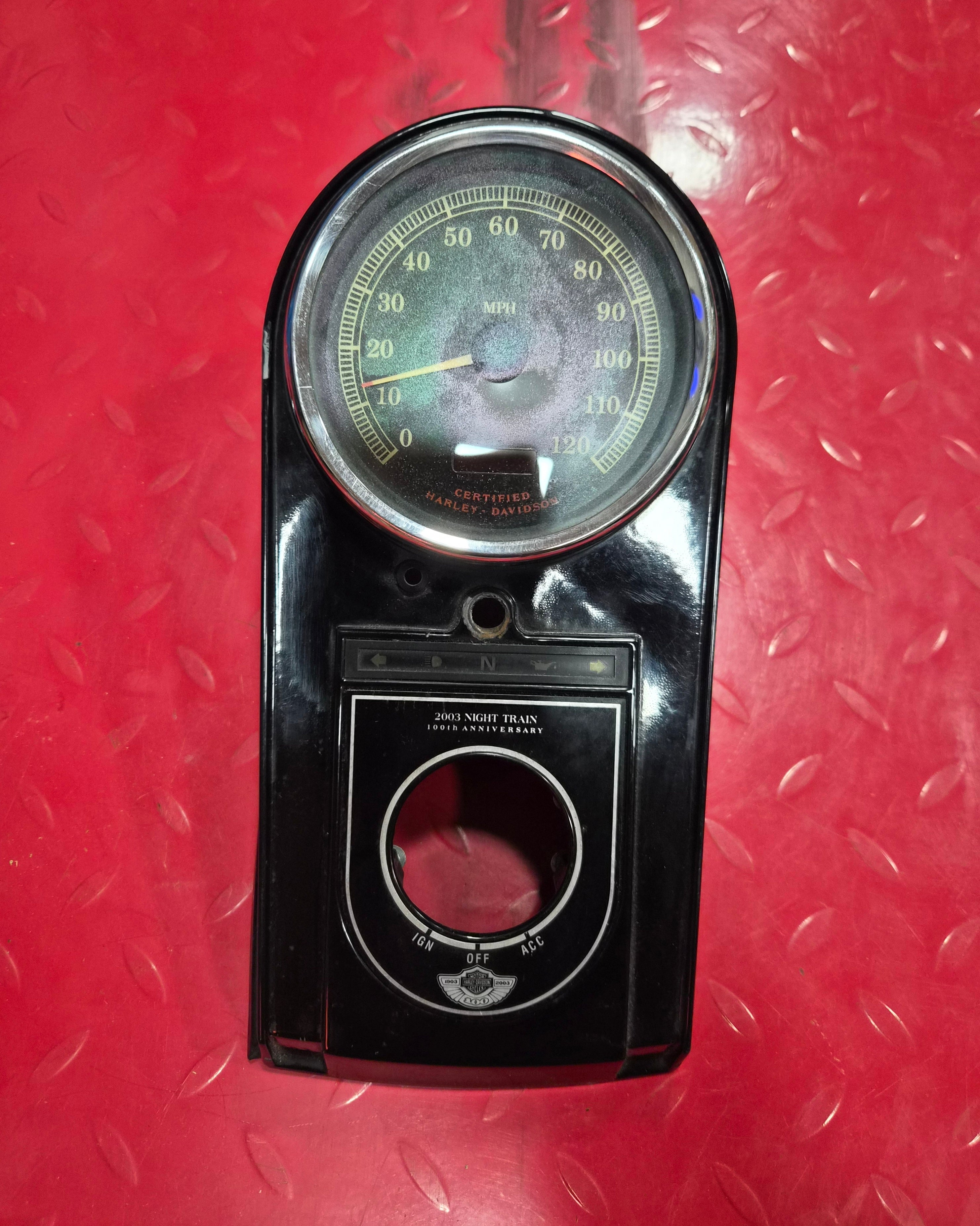 Harley Davidson Dashboard 100th Anniversary Night Train gebraucht schwarz