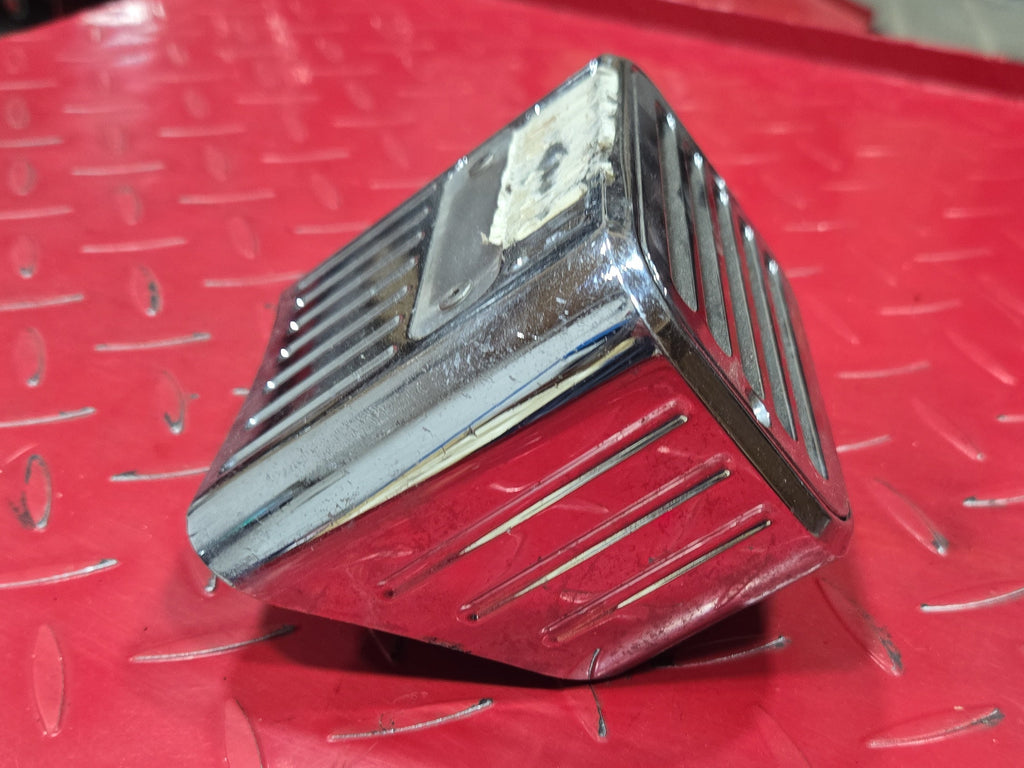 Harley ARLEN NESS Rücklicht chrom gebraucht