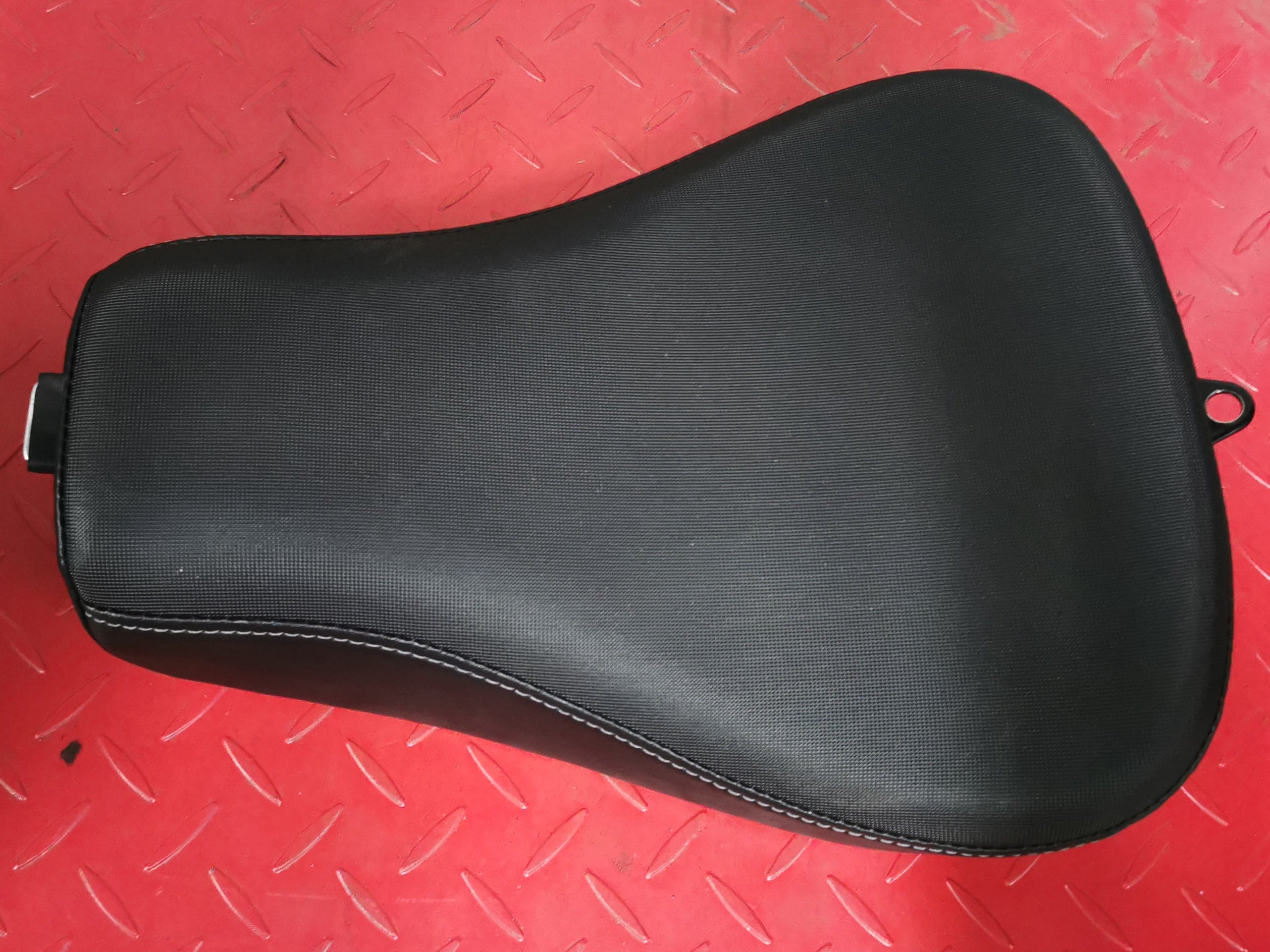 Harley Davidson Sportster 48 Solositz Sitz NEW