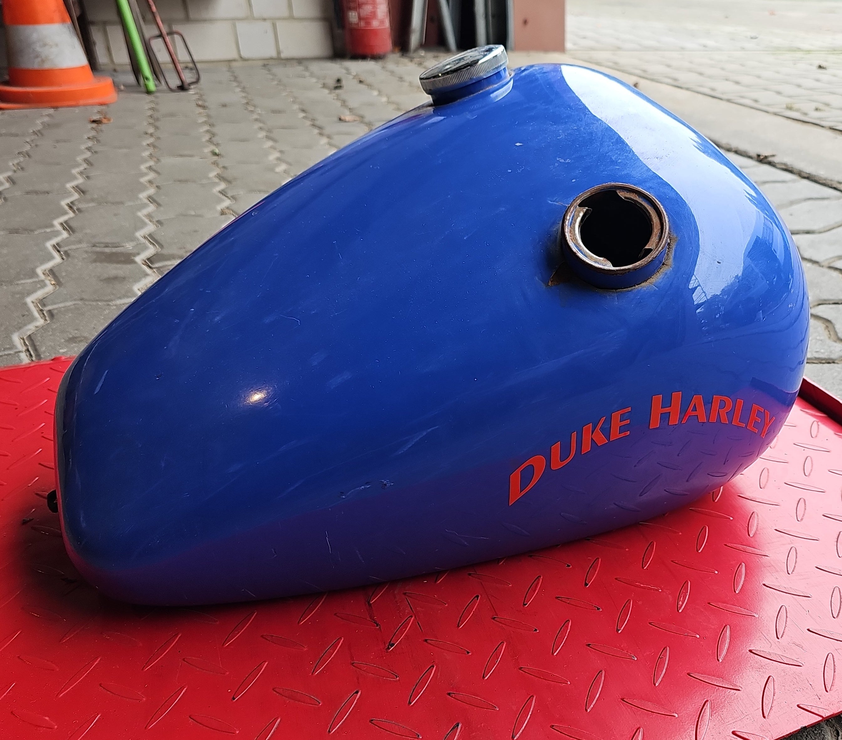 Harley Custombike Custom Tank gebraucht