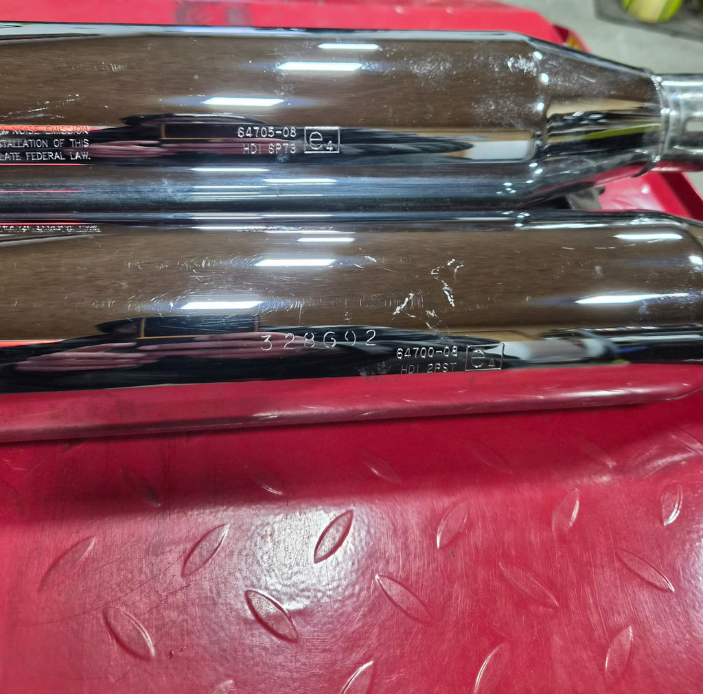 Harley Davidson FAT BOB Auspufftöpfe chrom gebraucht