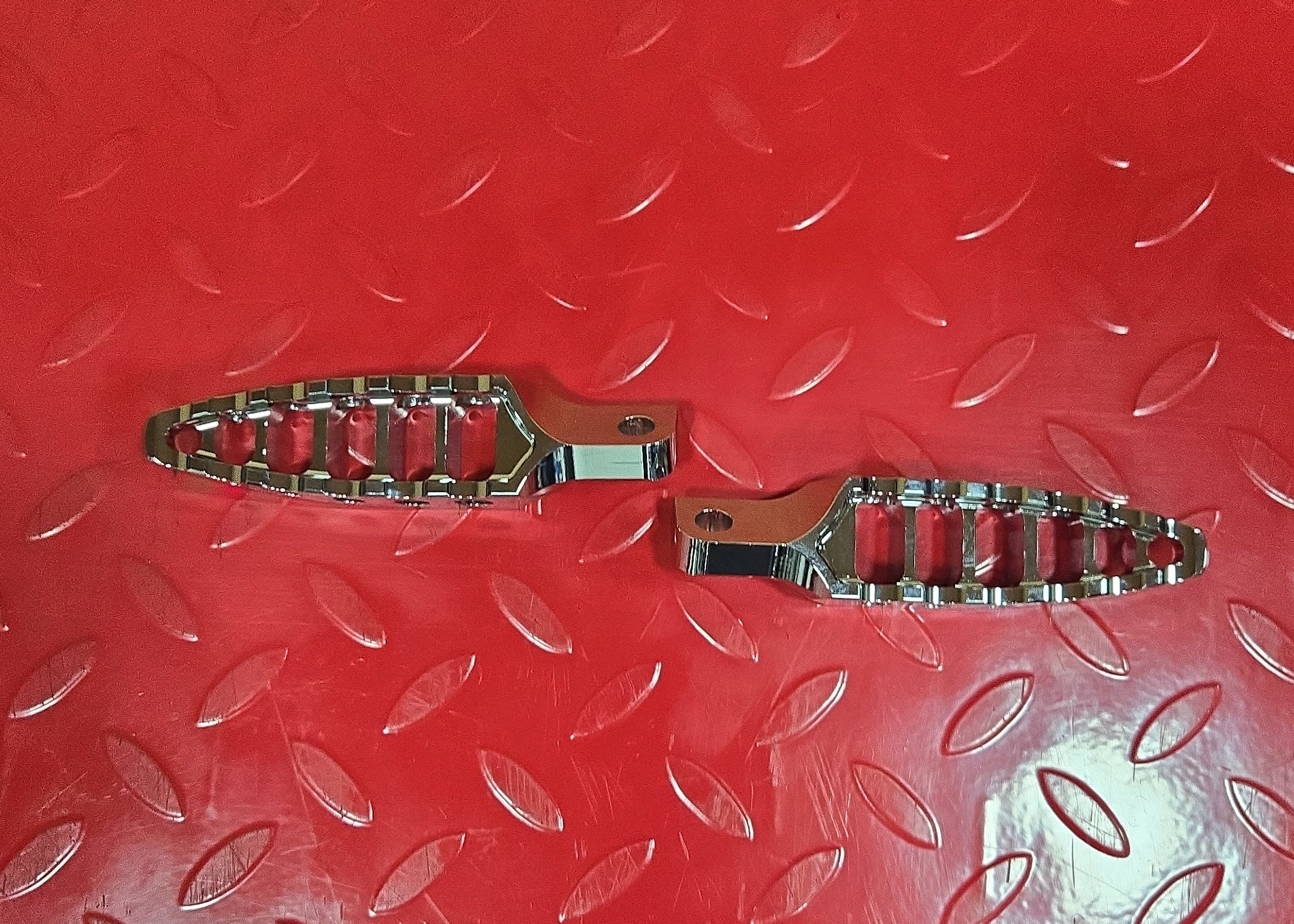 Harley Chopper Custombike Fussrasten chrom NEW