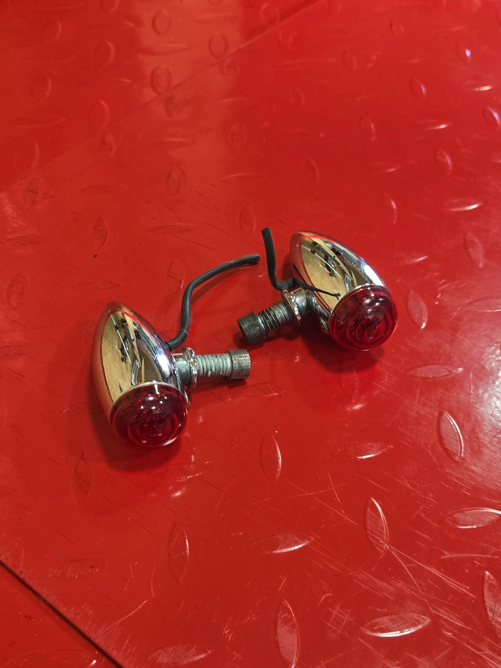 Harley Chopper Custombike Oldschool Blinker Rücklicht rot chrom gebraucht