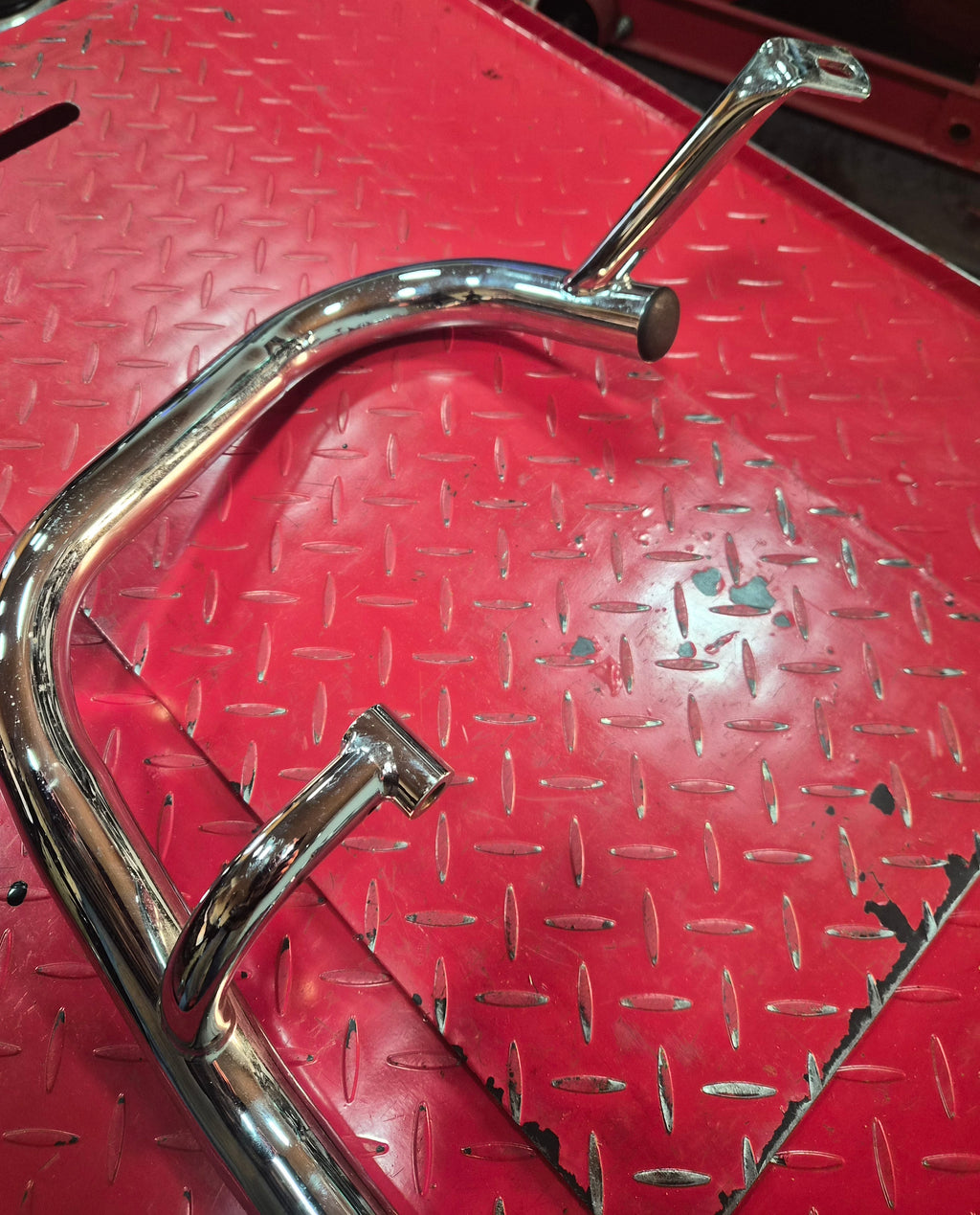 Harley Davidson V Rod Sturzbügel chrom gebraucht