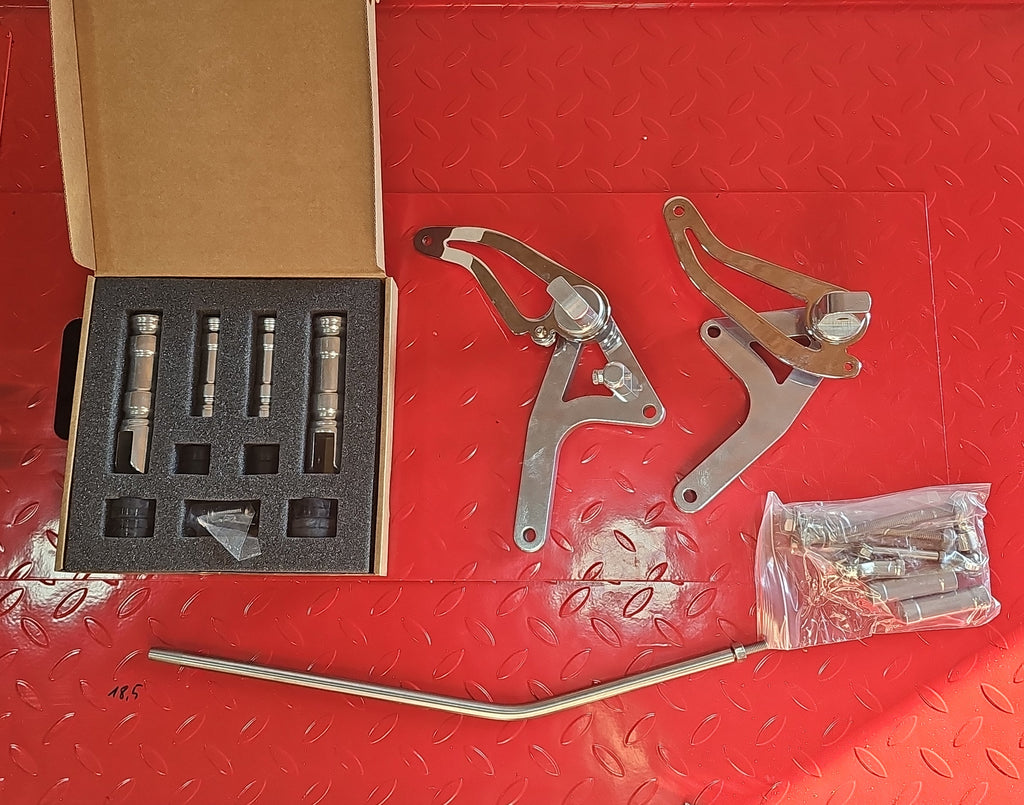 HONDA VF 750 MAGNA Fussrastenanlage NEW
