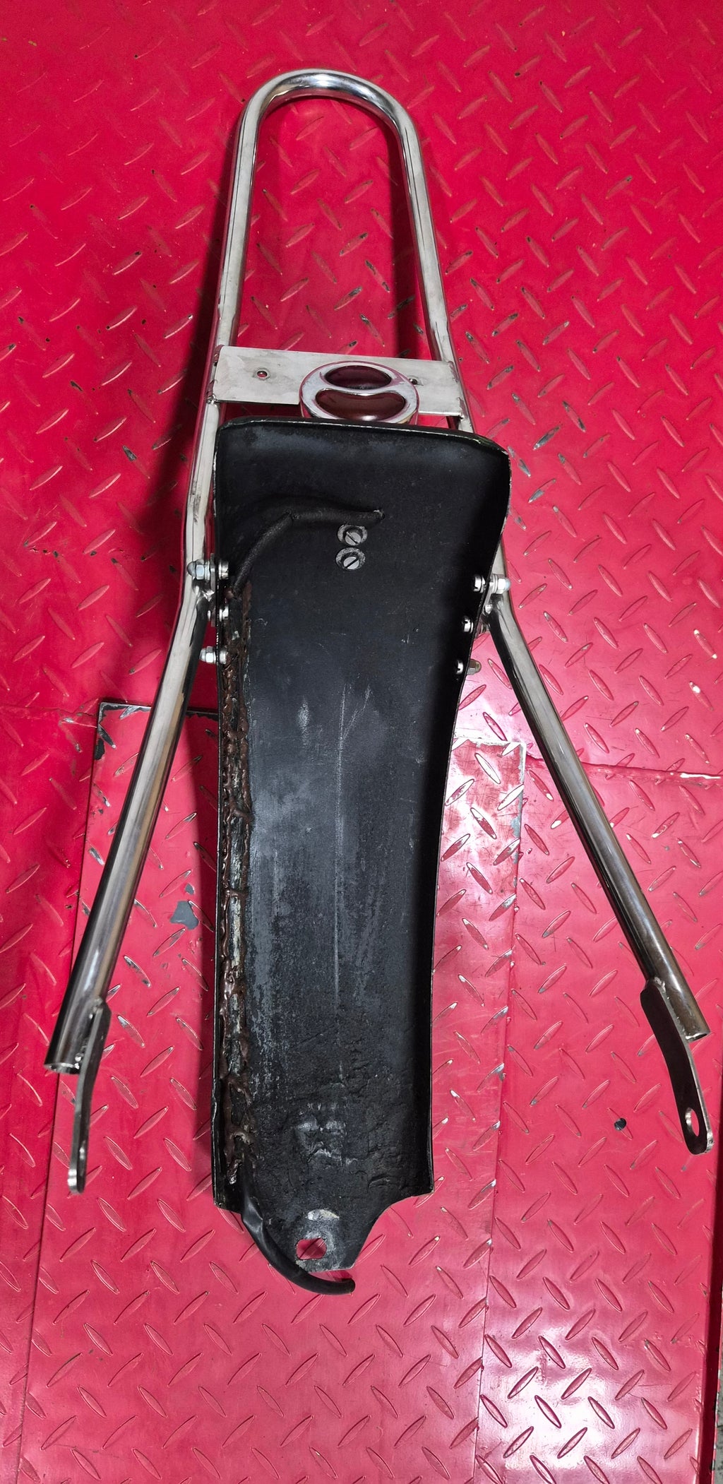 Custom Heckfender für Harley / Custombikes inkl. Sissybar und Rücklicht  gebraucht