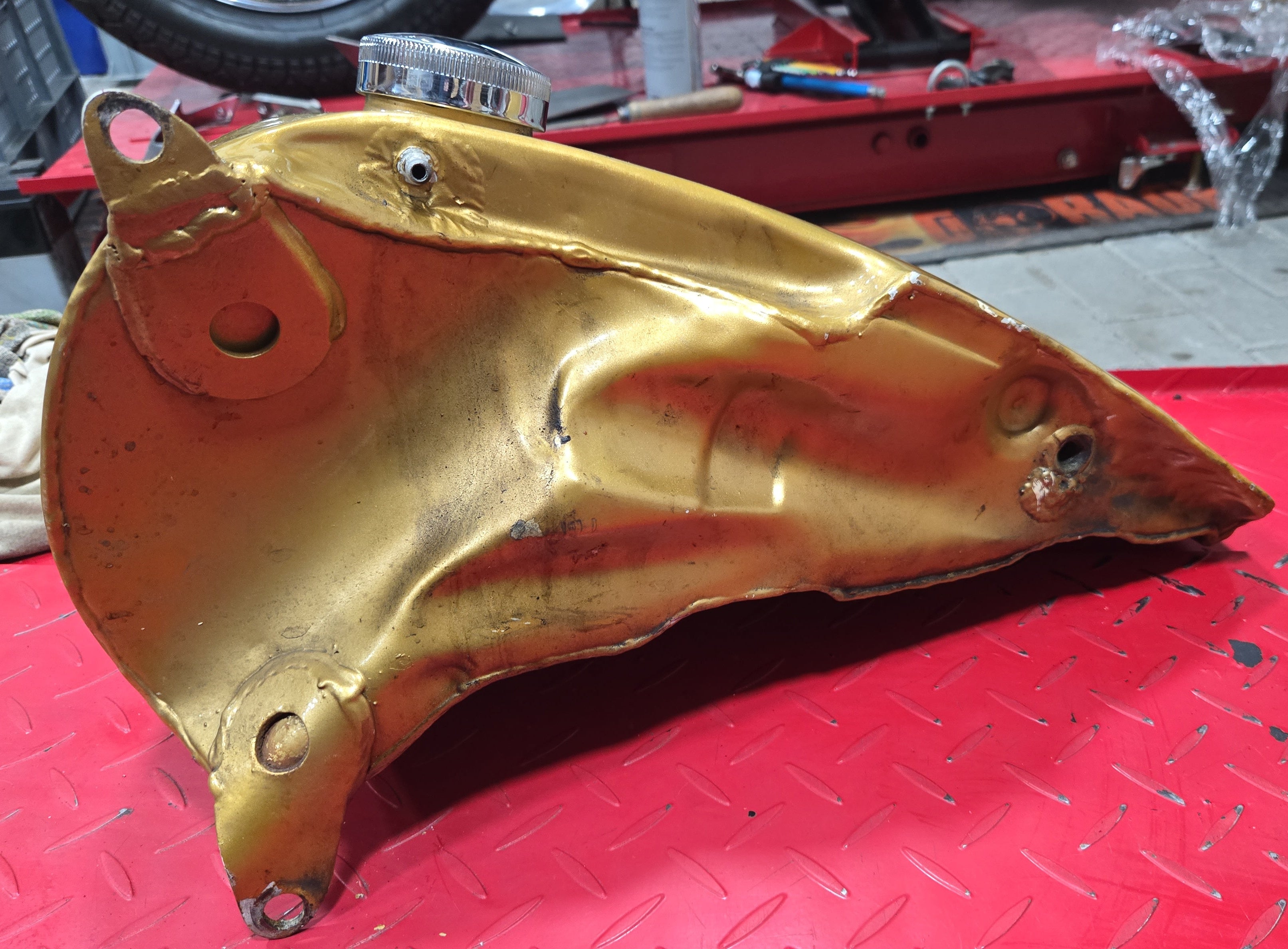 Harley Shovel 5 Galonen Tank gebraucht