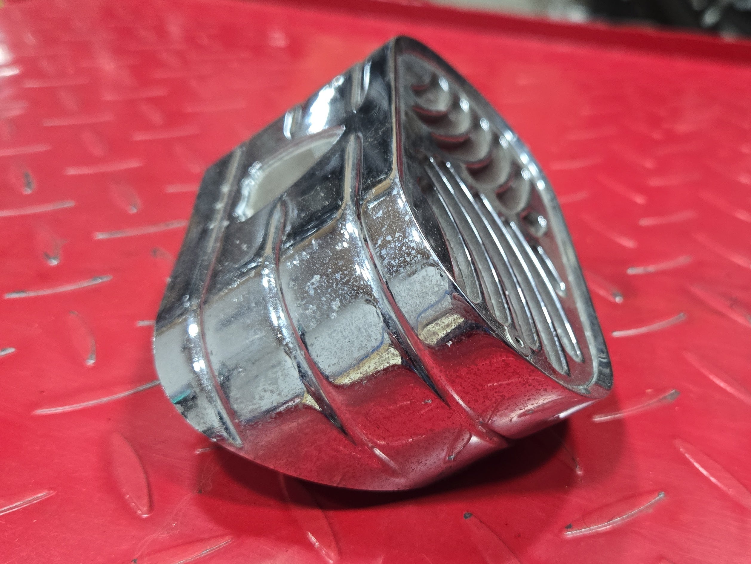 Harley ARLEN NESS Rücklicht chrom gebraucht