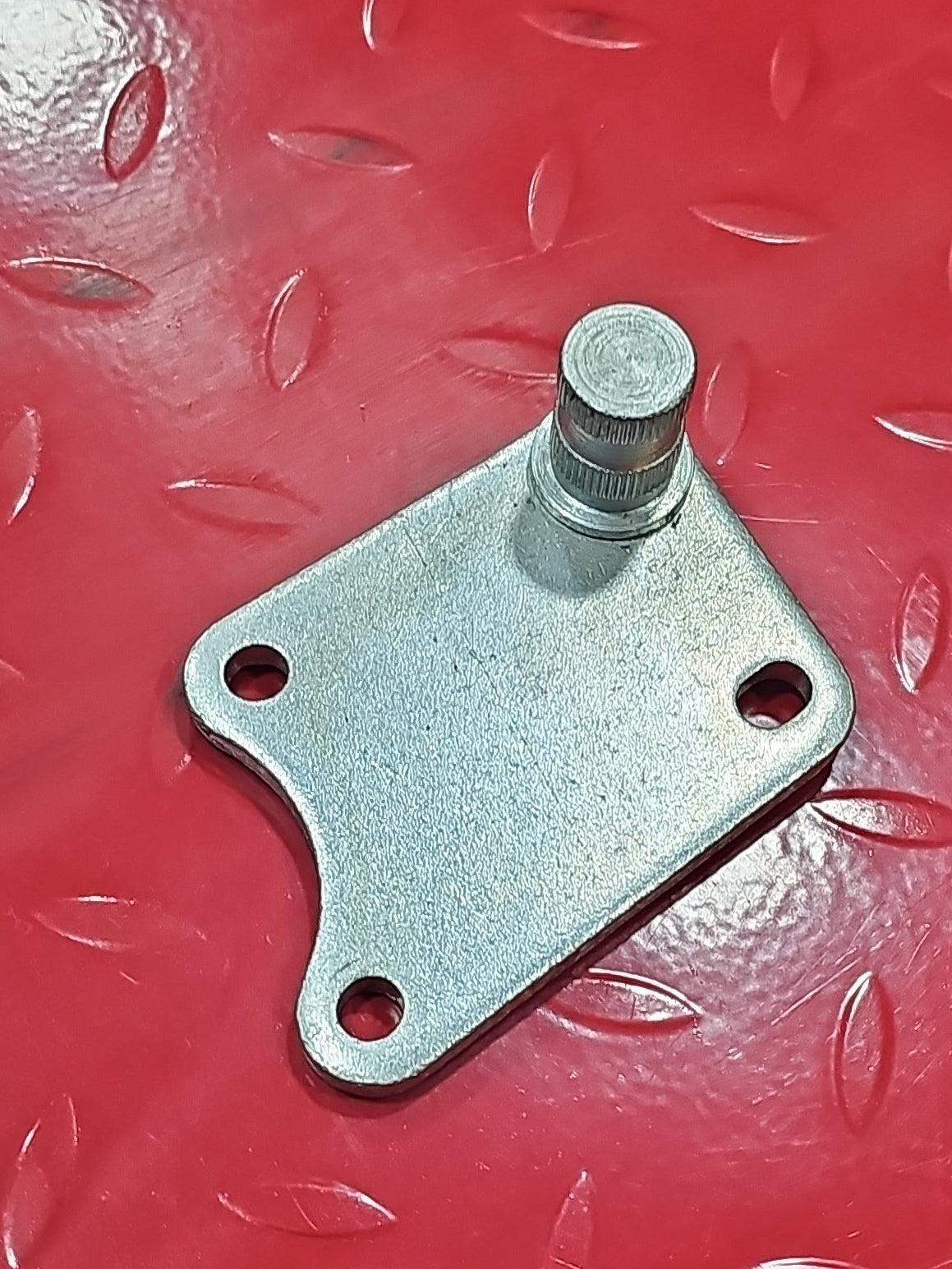 Harley Davidson Soziusfussrasten Halter FL 65-77 NEW
