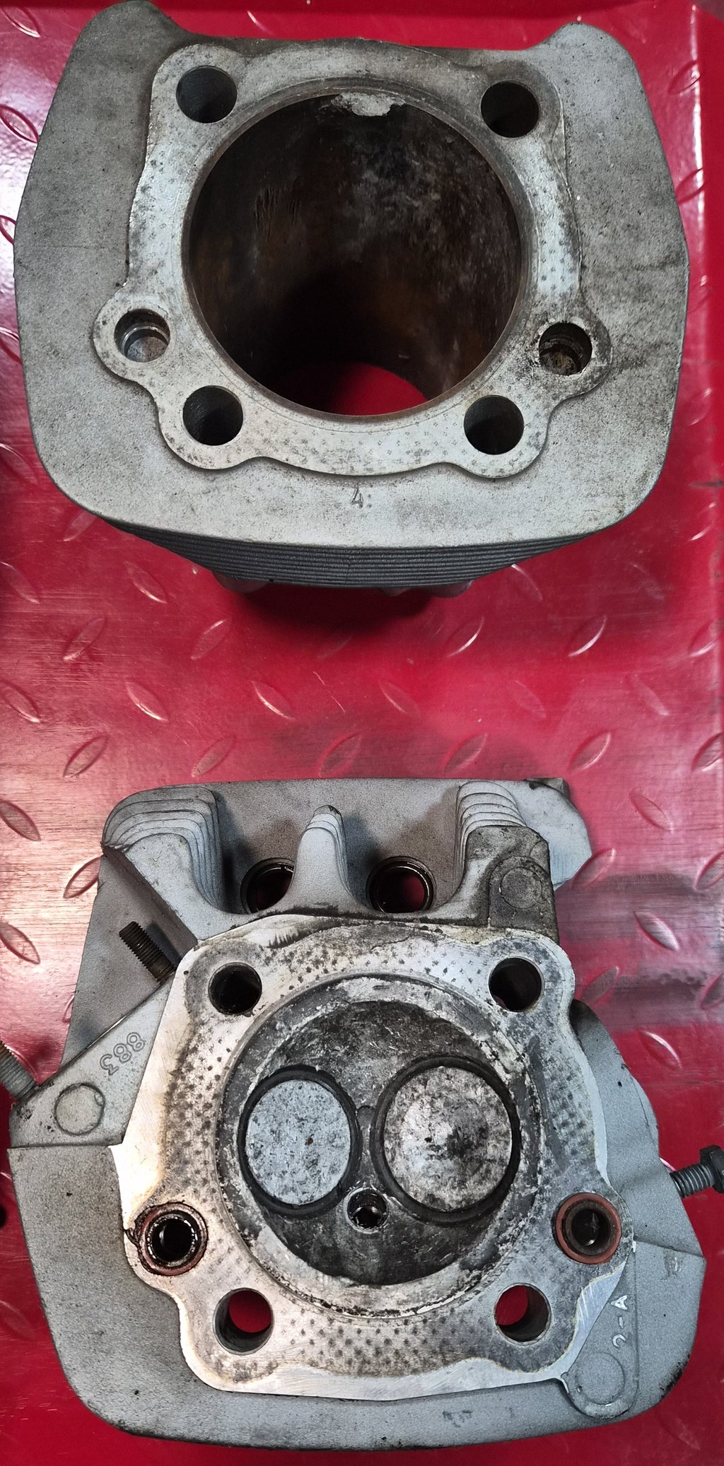 Harley Davidson Sportster 883 Zylinder + Zylinderköpfe DEFEKT