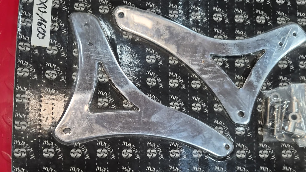 YAMAHA XV 1600 Sissybar Halter chrom NEW