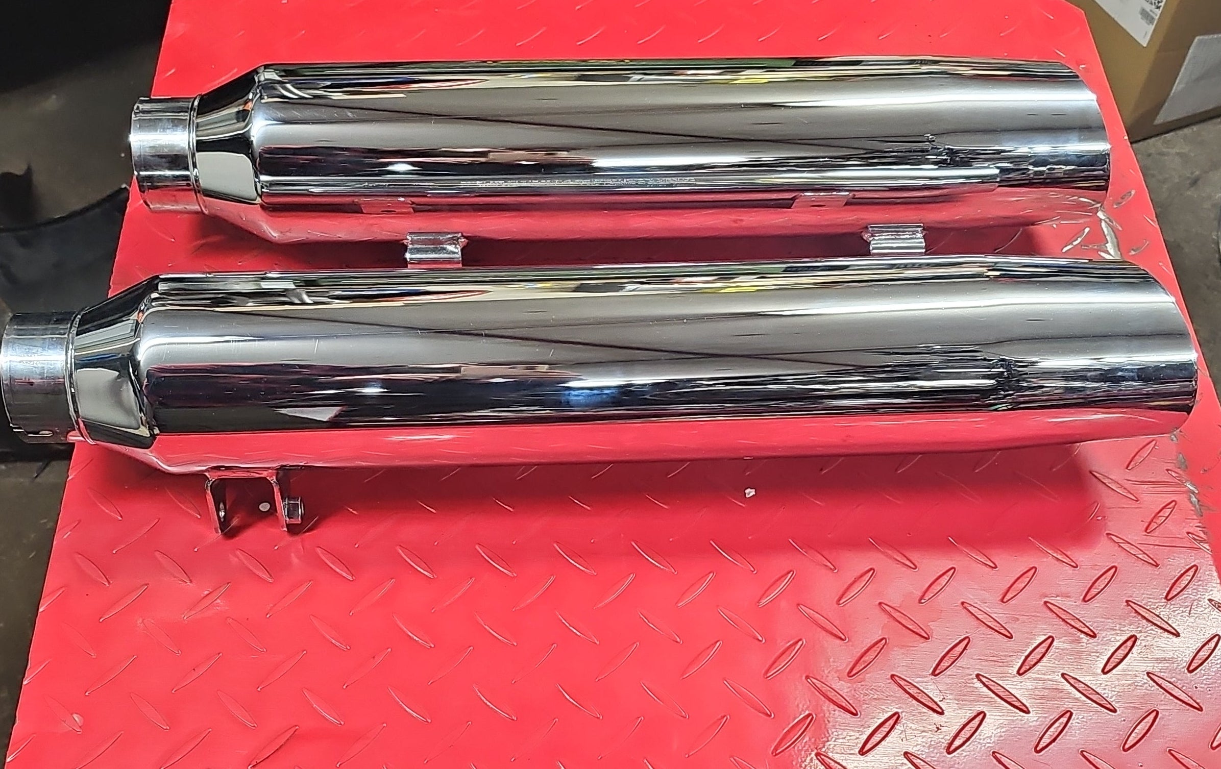 Harley Davidson V Rod Endschalldämpfer Muffler Auspuff chrom gebraucht